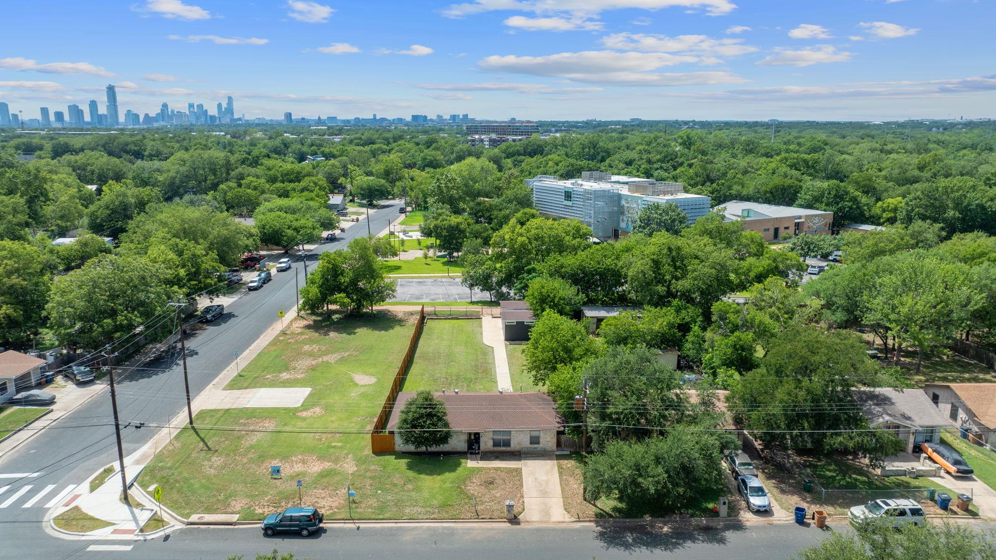 1102 Gardner Rd, Austin, TX 78721