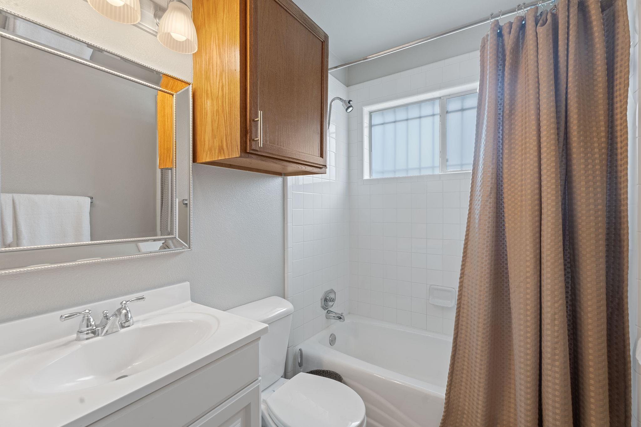 1102 Gardner Rd, Austin, TX 78721