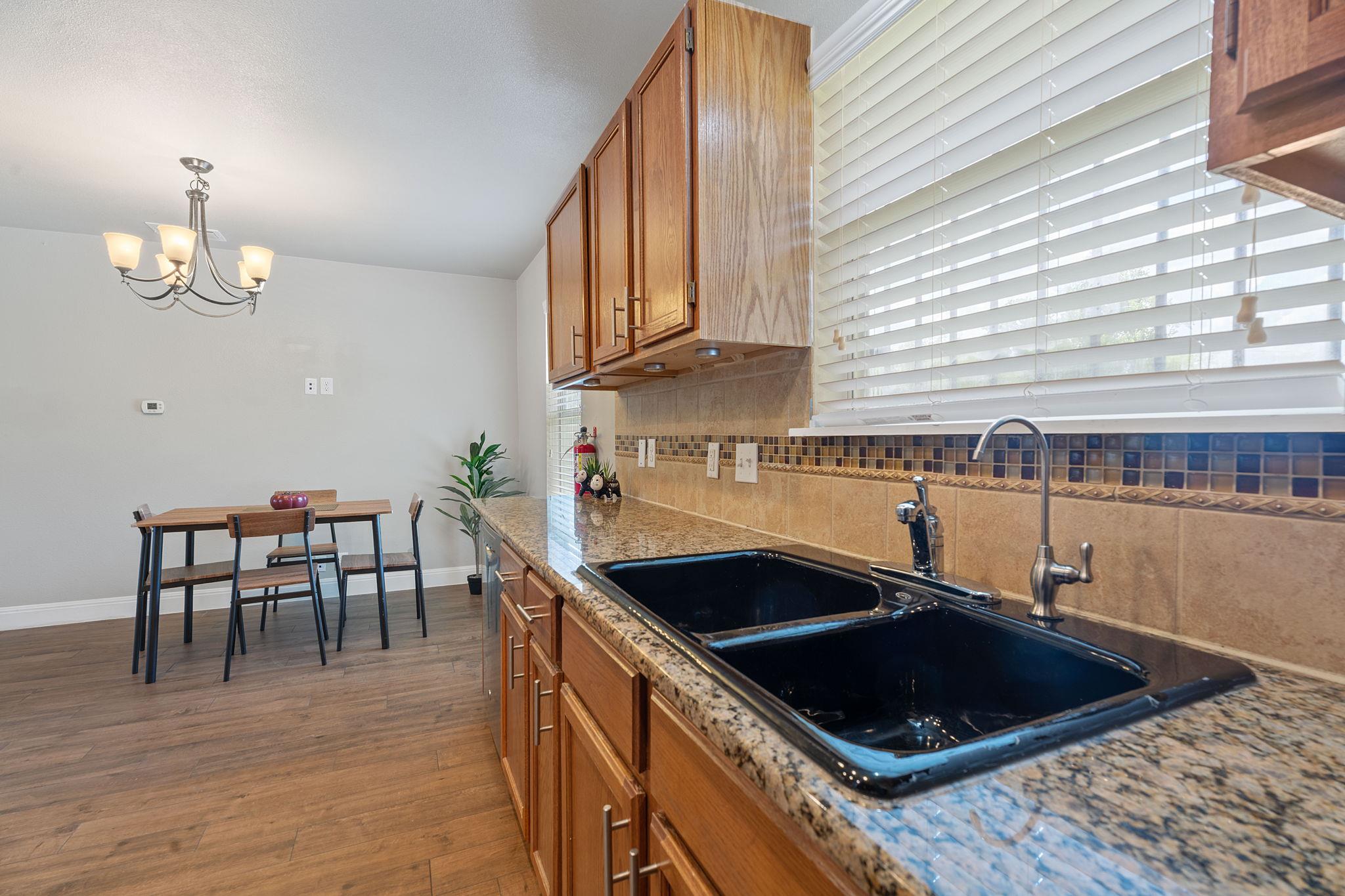 1102 Gardner Rd, Austin, TX 78721