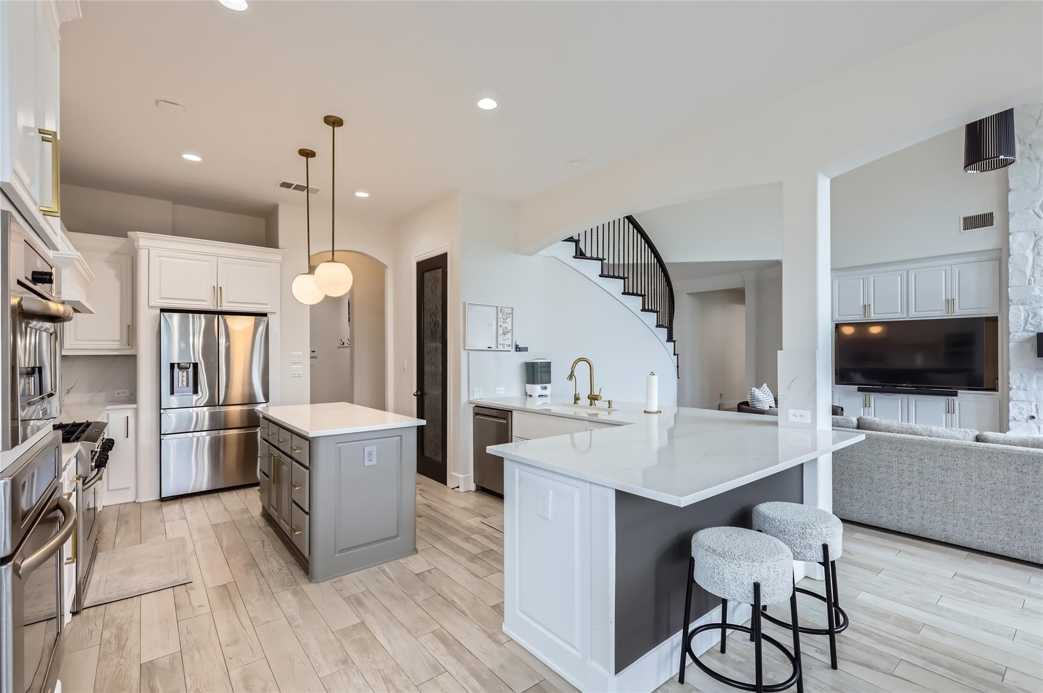 217 Emerald Ridge Dr, Austin, TX 78732
