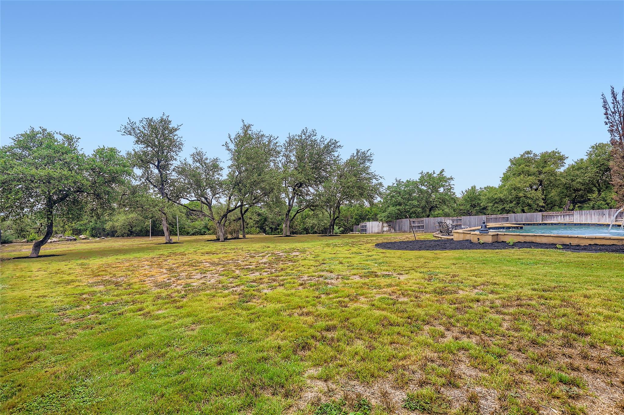 217 Emerald Ridge Dr, Austin, TX 78732