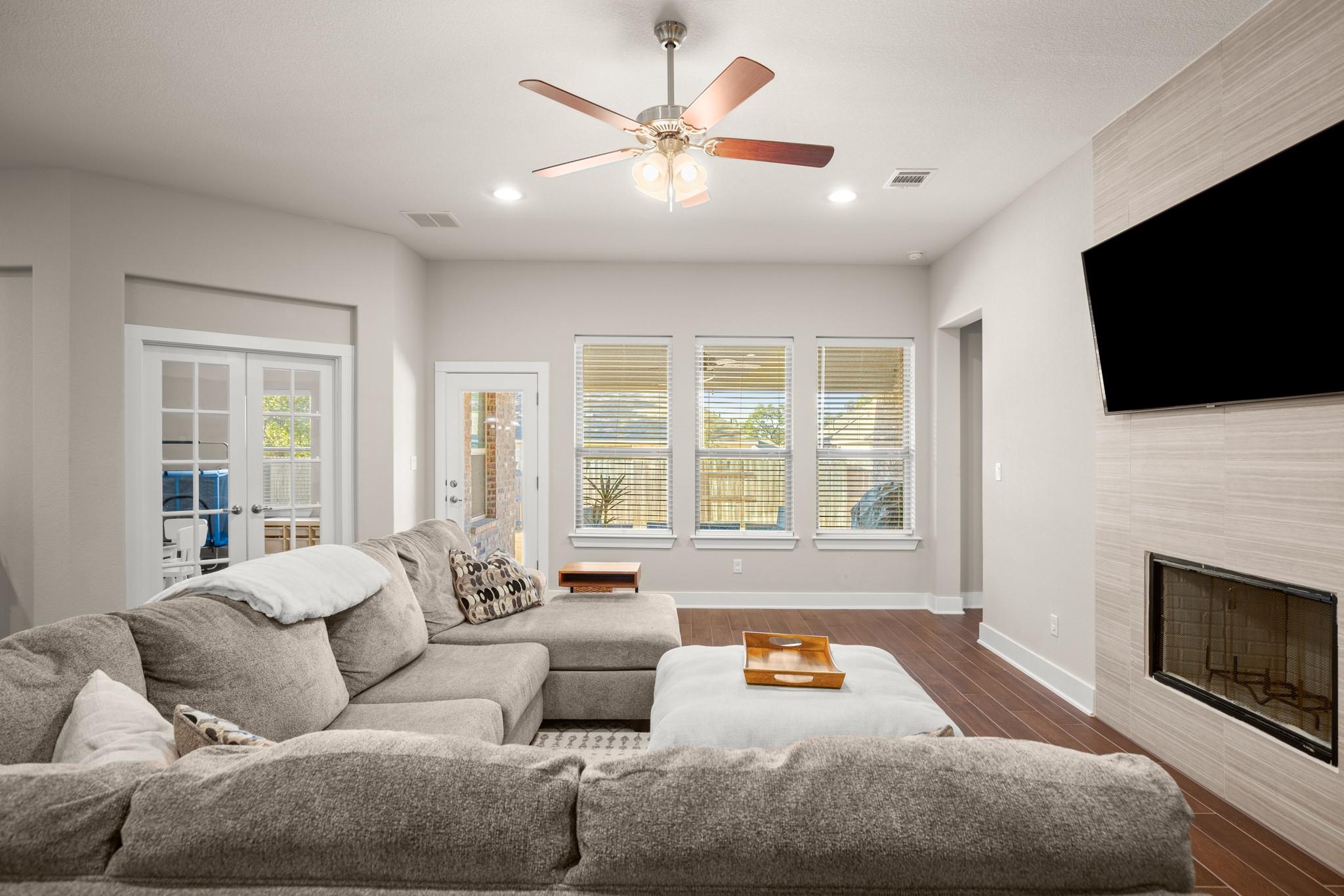 120 Red Granite Rd, Georgetown, TX 78633