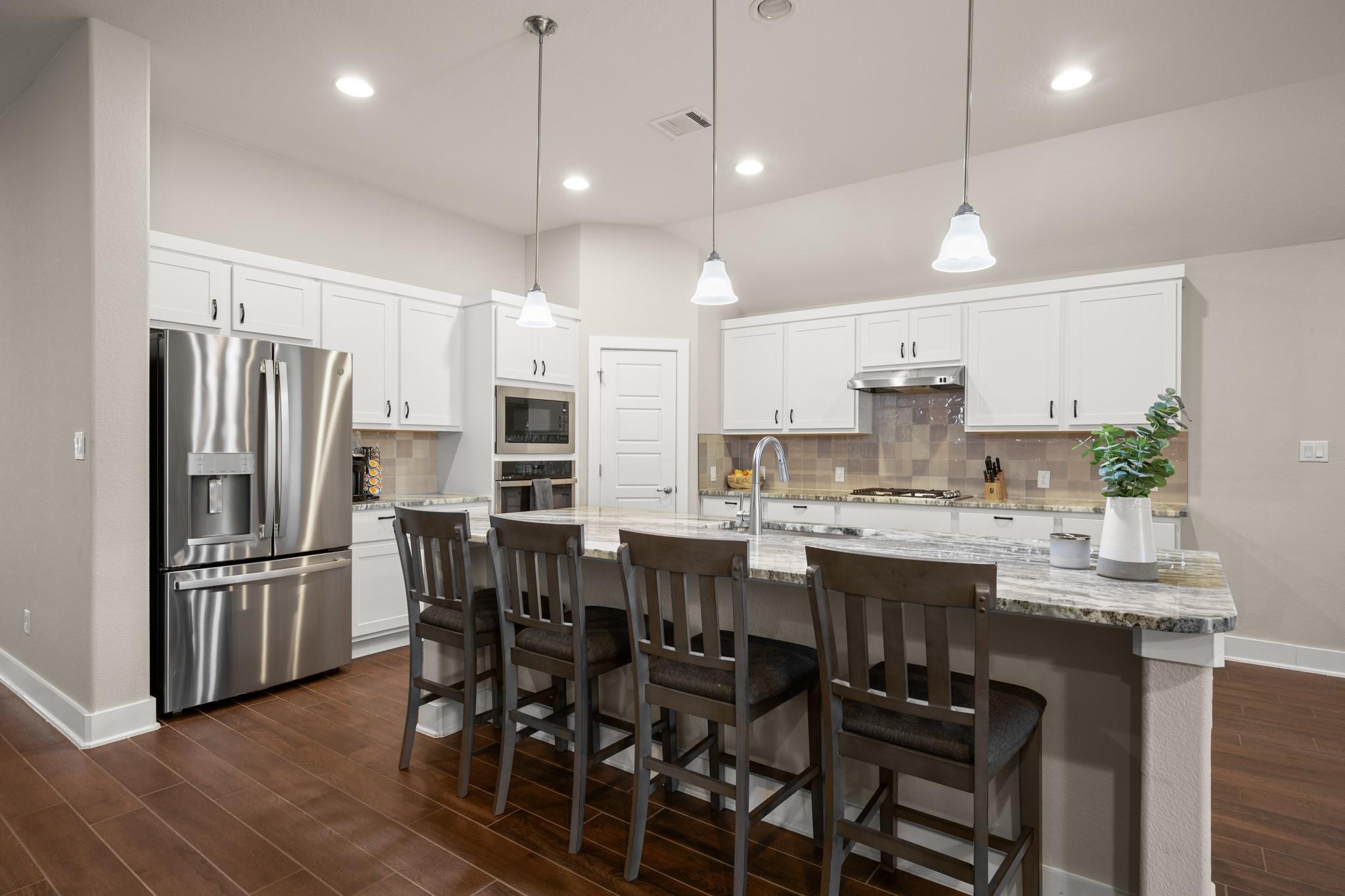 120 Red Granite Rd, Georgetown, TX 78633