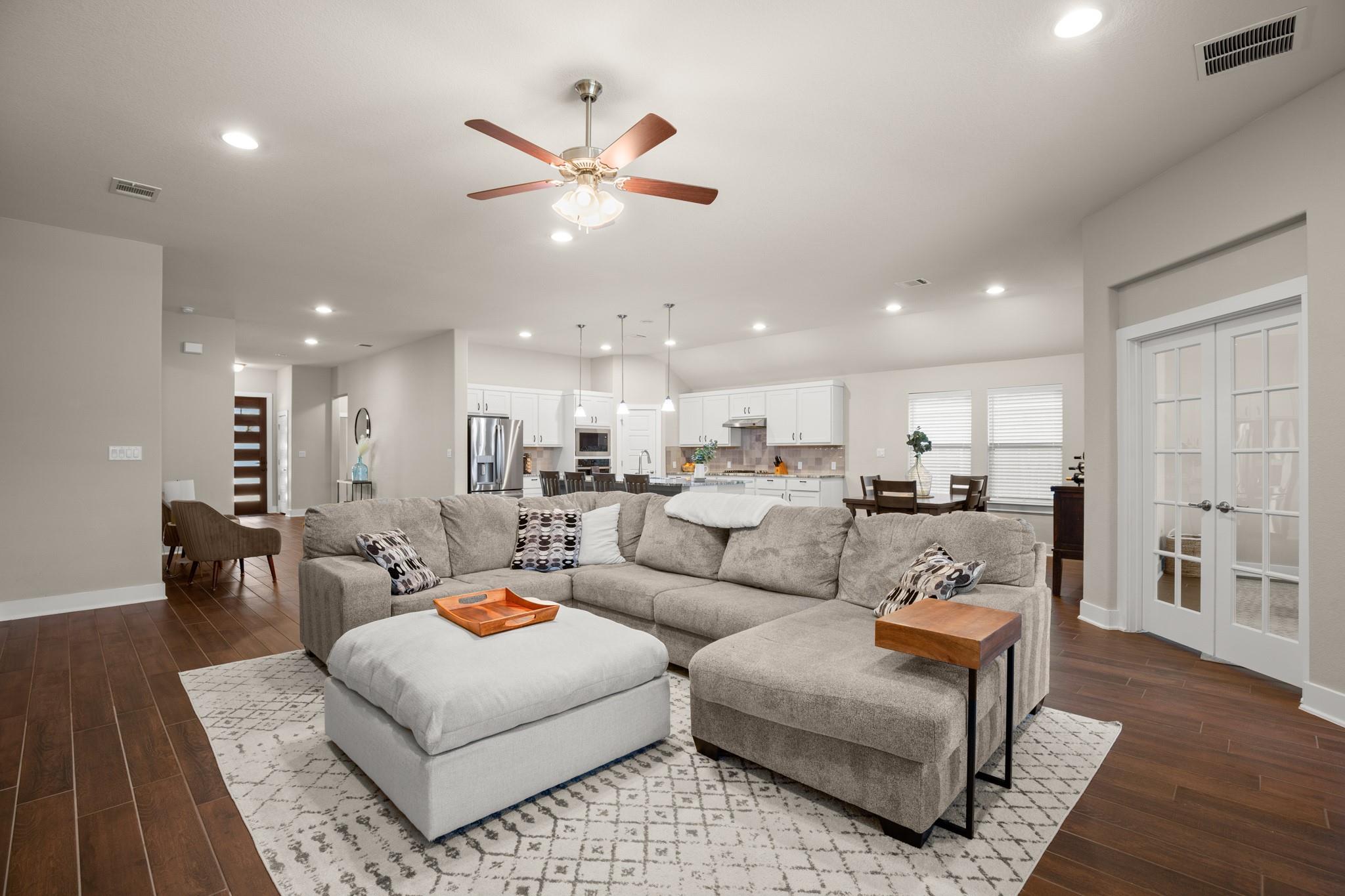 120 Red Granite Rd, Georgetown, TX 78633