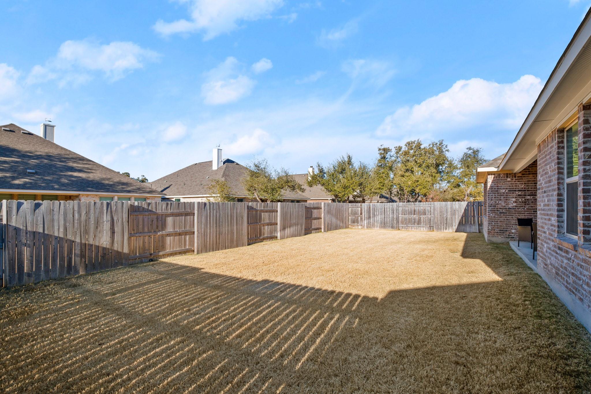 120 Red Granite Rd, Georgetown, TX 78633