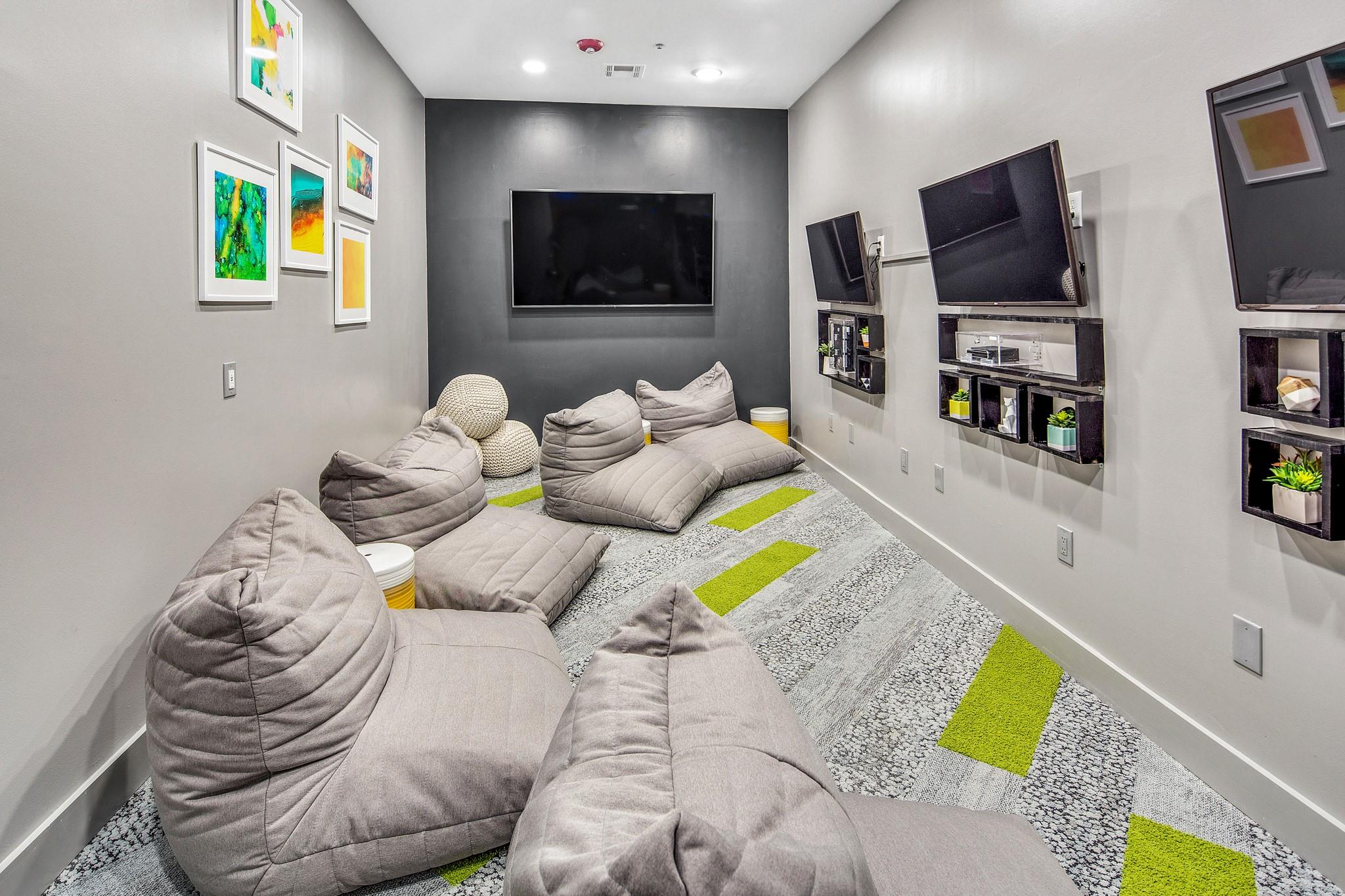 1725 Harvey Mitchell Pkwy S # 2234, College Station, TX 77840