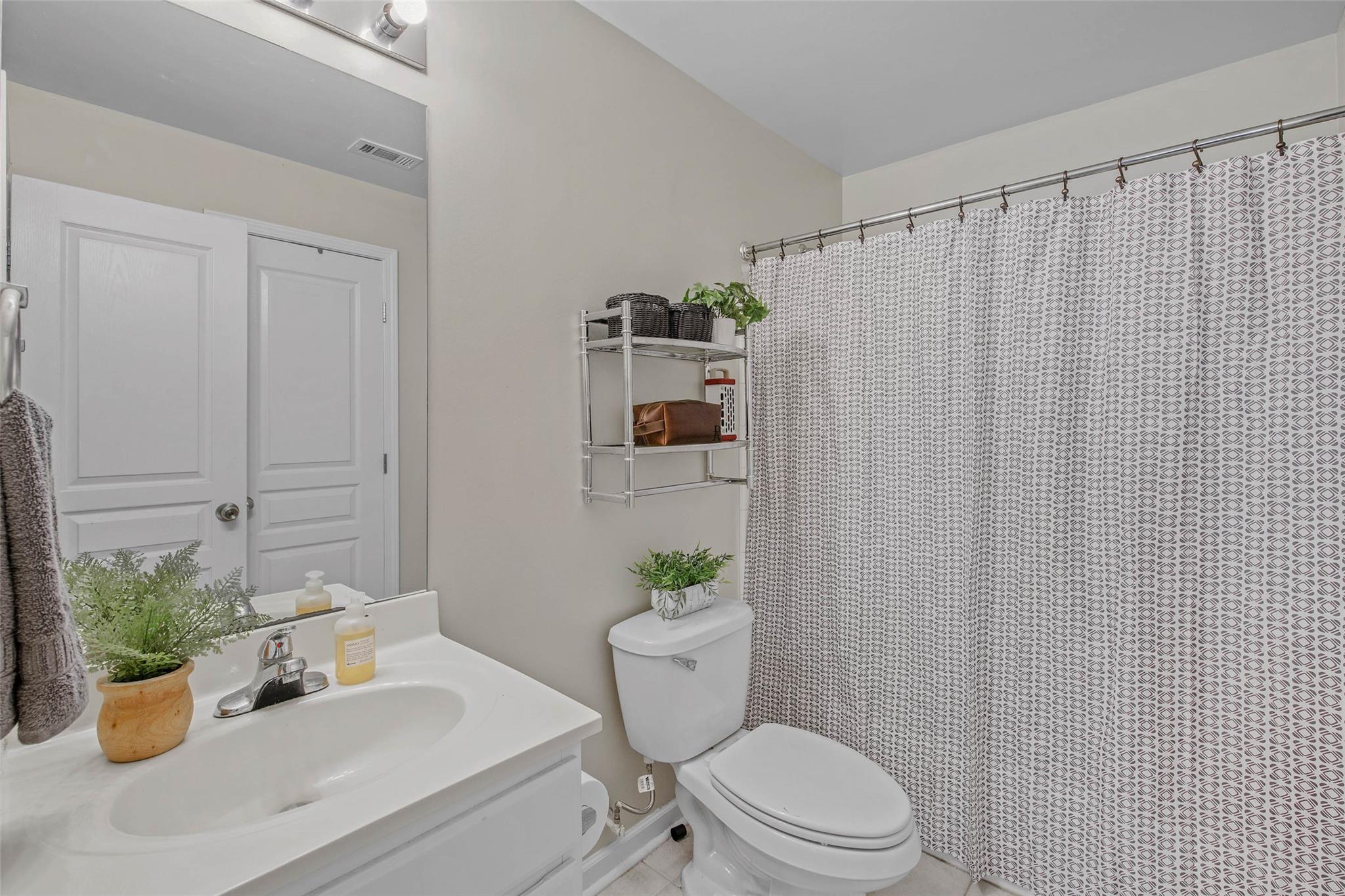 1725 Harvey Mitchell Pkwy S # 2234, College Station, TX 77840