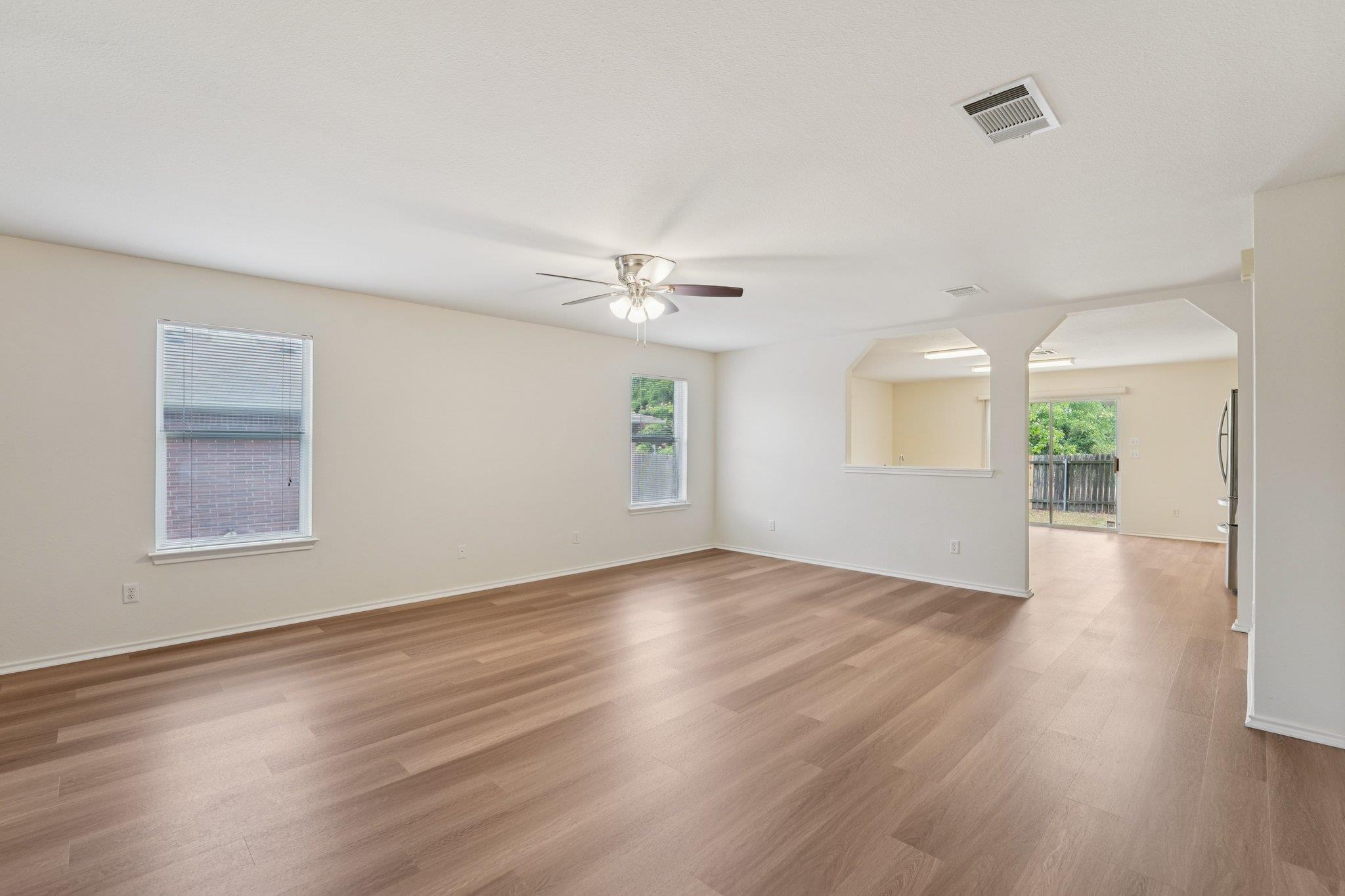 110 Amandas Way, Buda, TX 78610