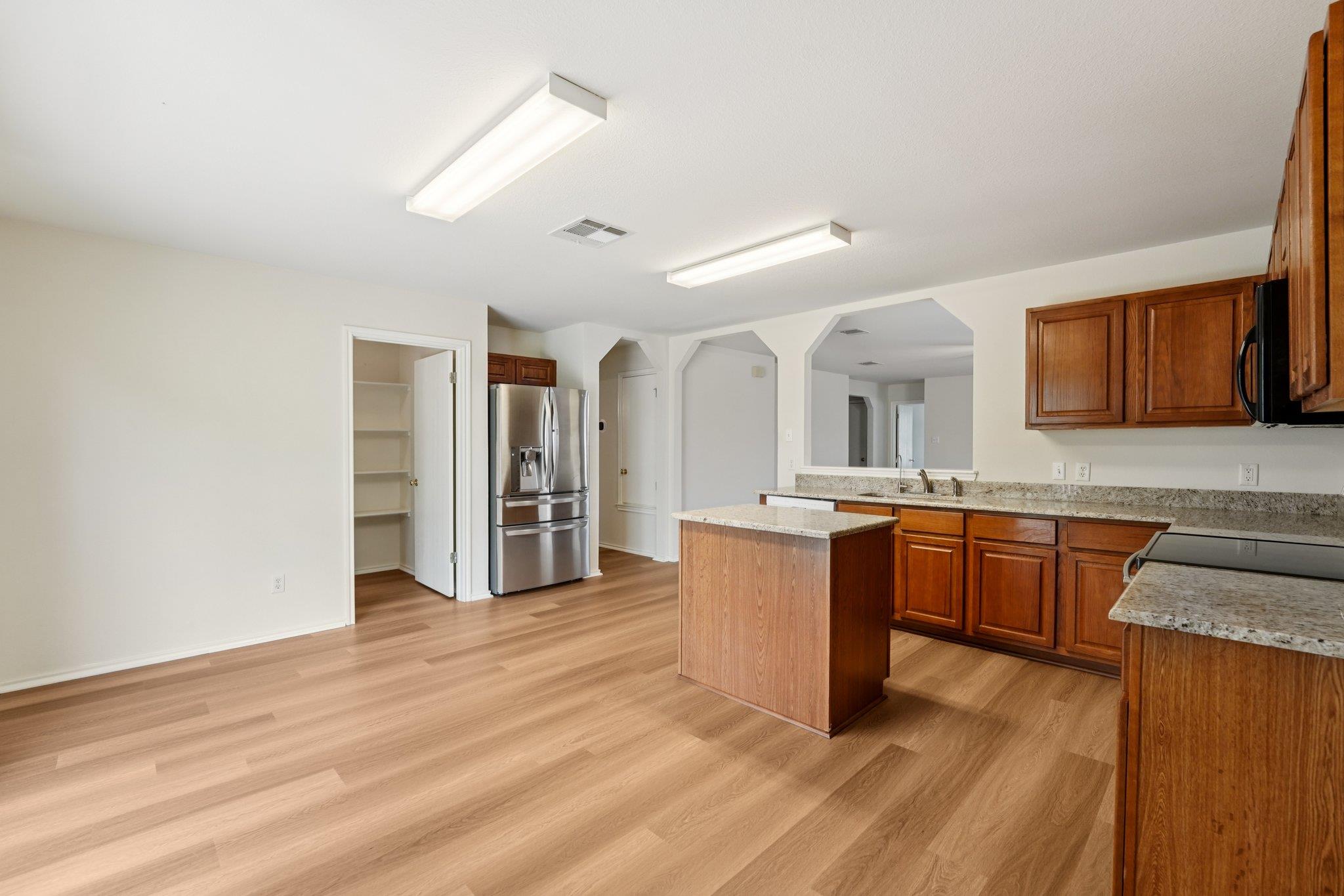 110 Amandas Way, Buda, TX 78610