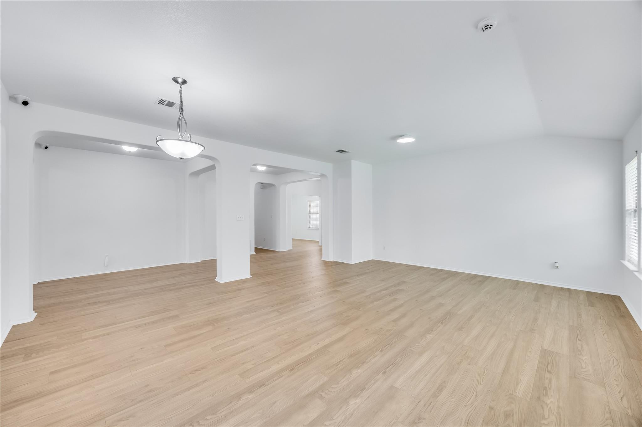 19700 San Chisolm Dr, Round Rock, TX 78664