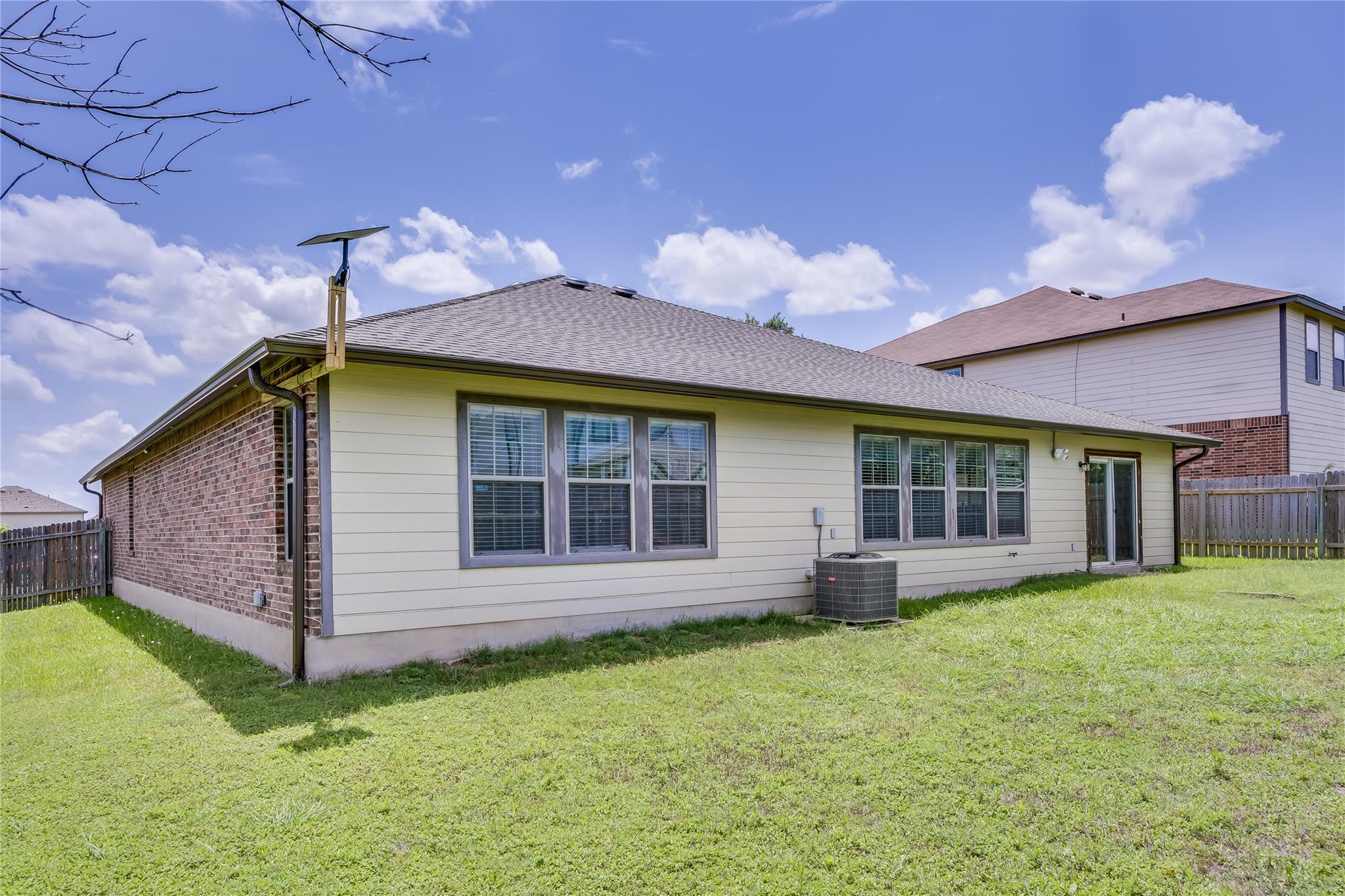 19700 San Chisolm Dr, Round Rock, TX 78664