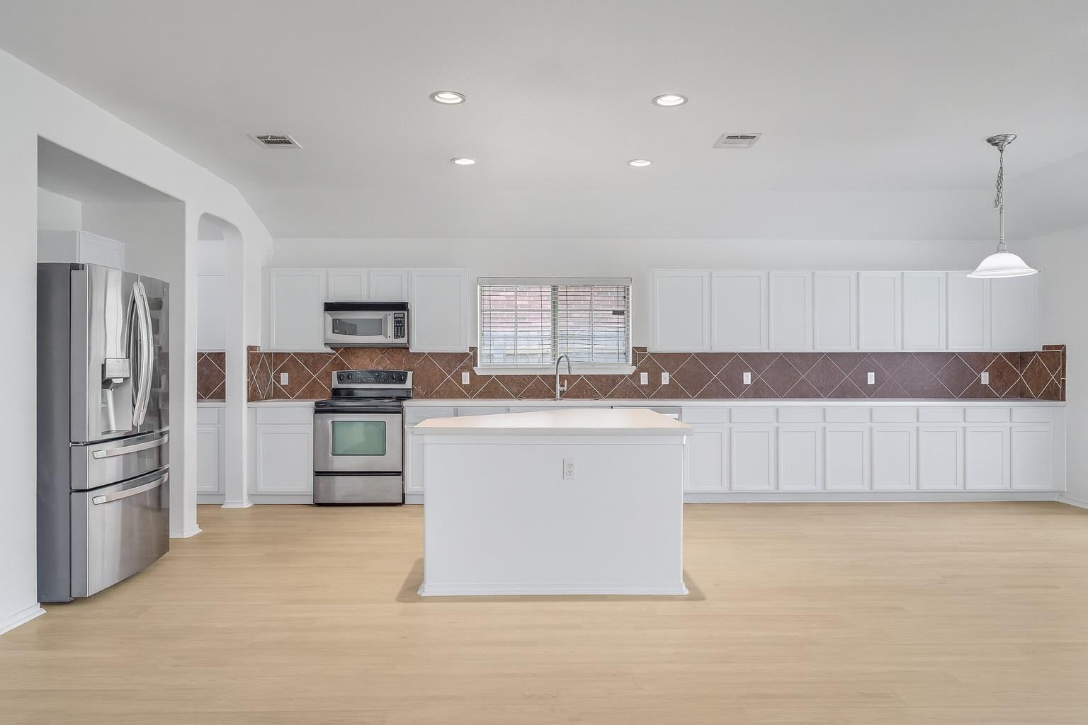 19700 San Chisolm Dr, Round Rock, TX 78664