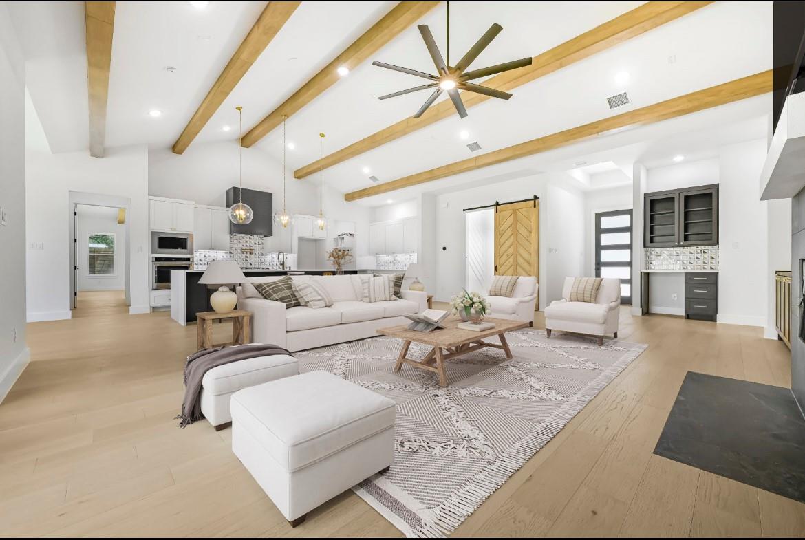 609 Cowal Dr S, Briarcliff, TX 78669