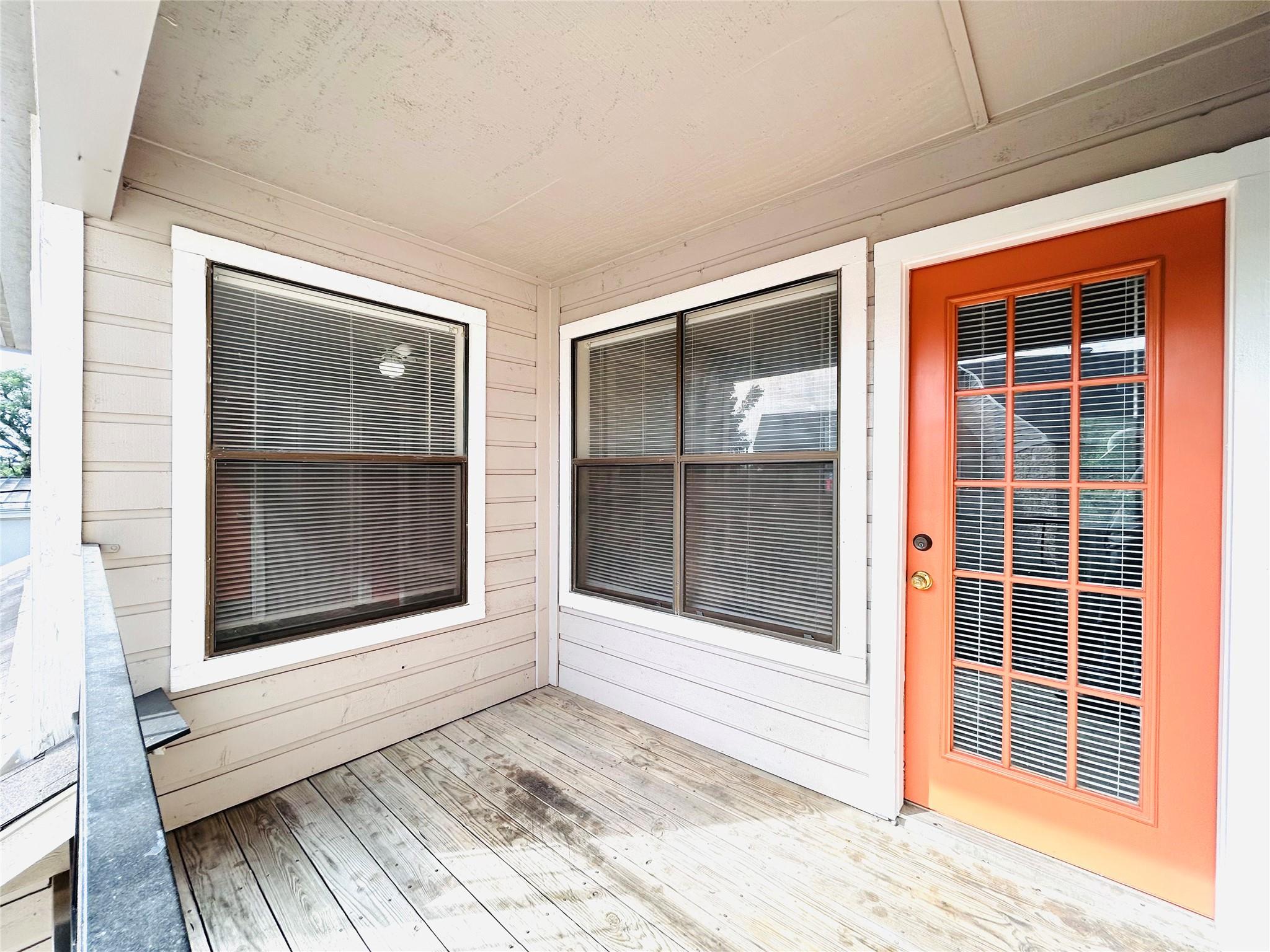 8913 Schick Rd # D, Austin, TX 78729