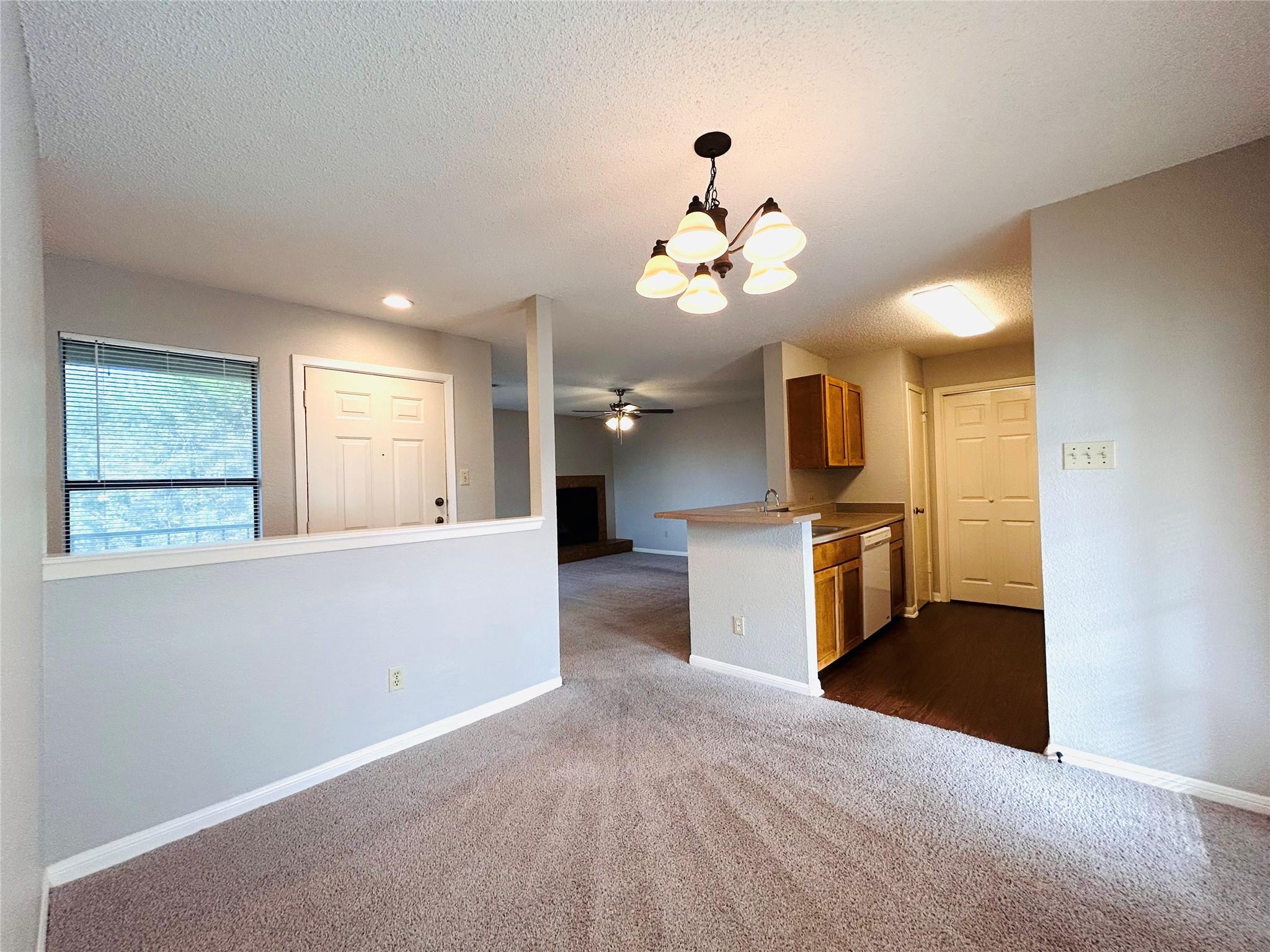 8913 Schick Rd # D, Austin, TX 78729