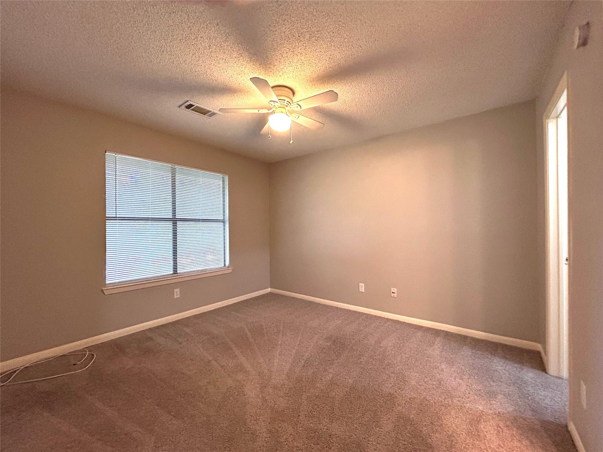 8913 Schick Rd # D, Austin, TX 78729