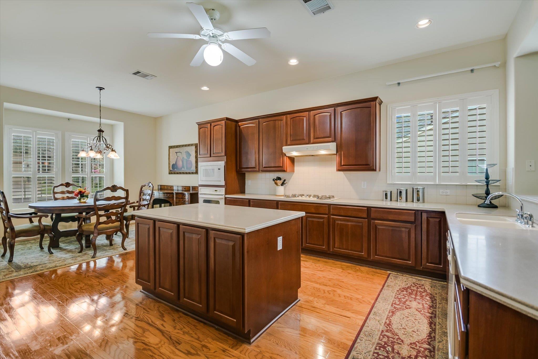 125 Fox Home Ln, Georgetown, TX 78633