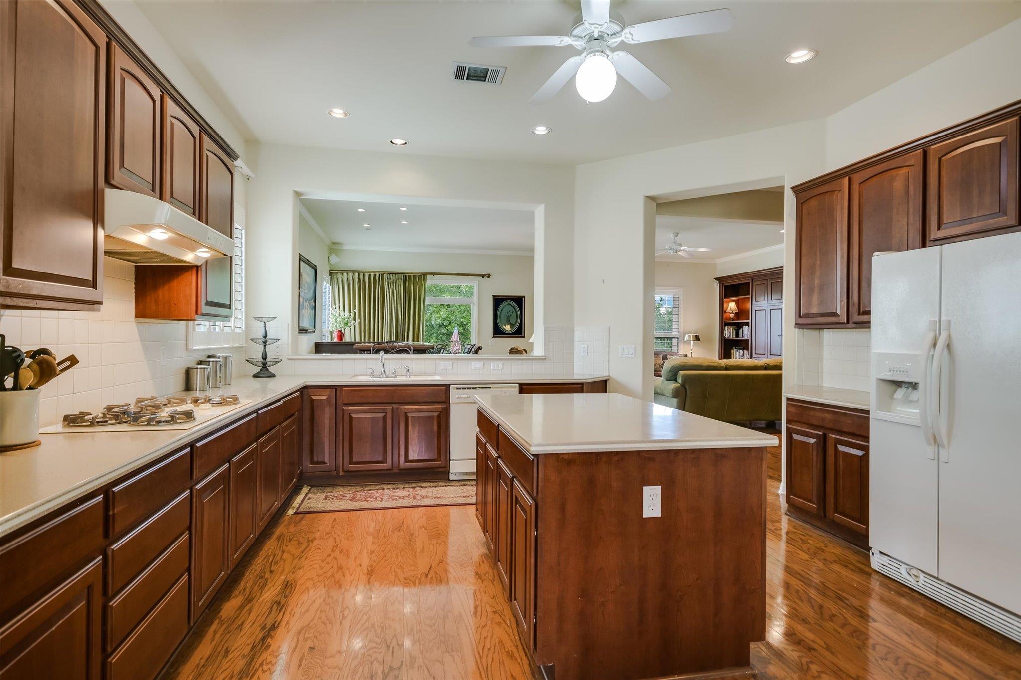 125 Fox Home Ln, Georgetown, TX 78633