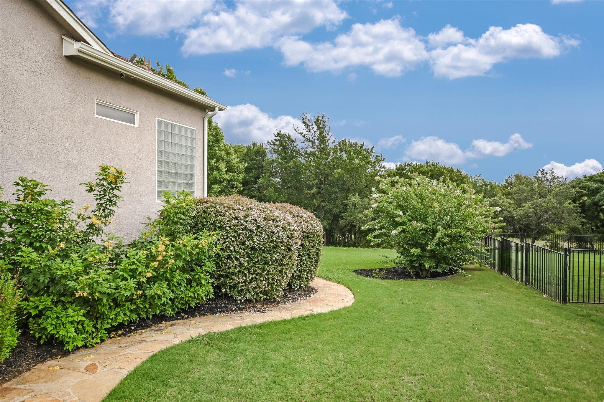 125 Fox Home Ln, Georgetown, TX 78633