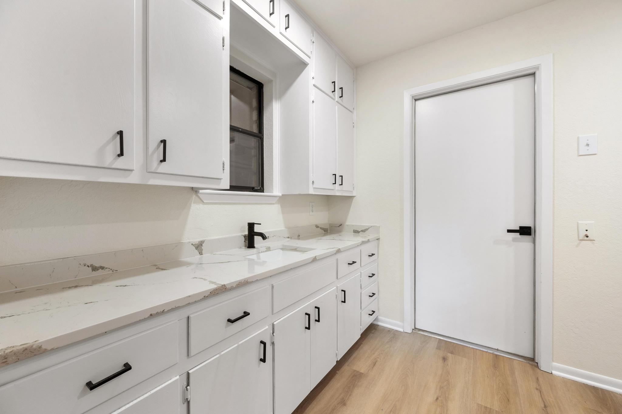 2202 Dawn Dr, Georgetown, TX 78628