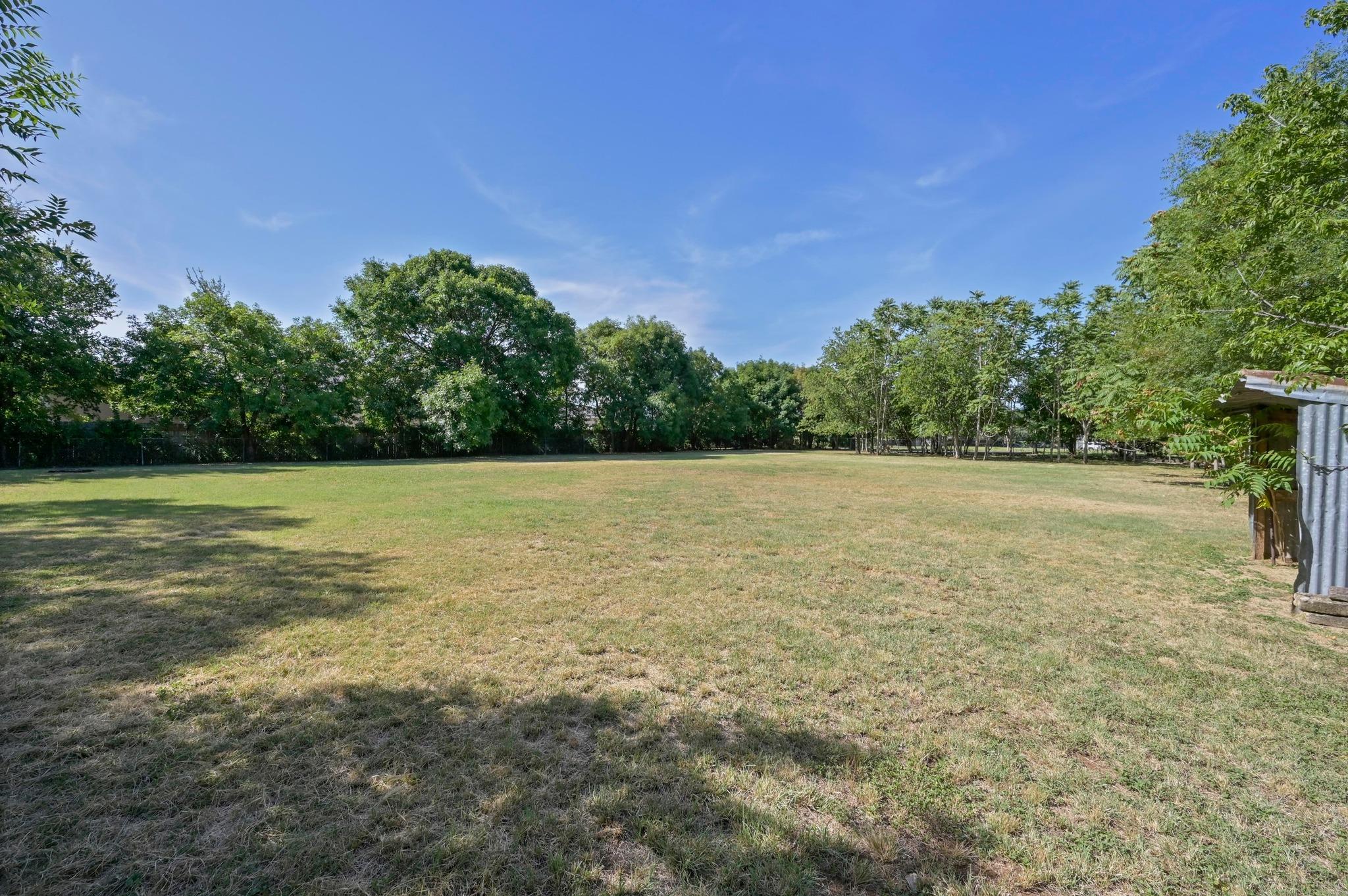 2202 Dawn Dr, Georgetown, TX 78628