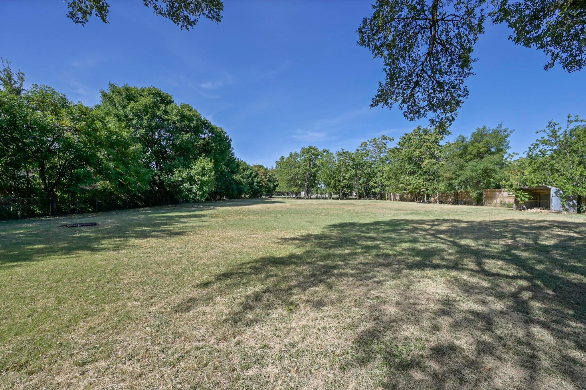 2202 Dawn Dr, Georgetown, TX 78628