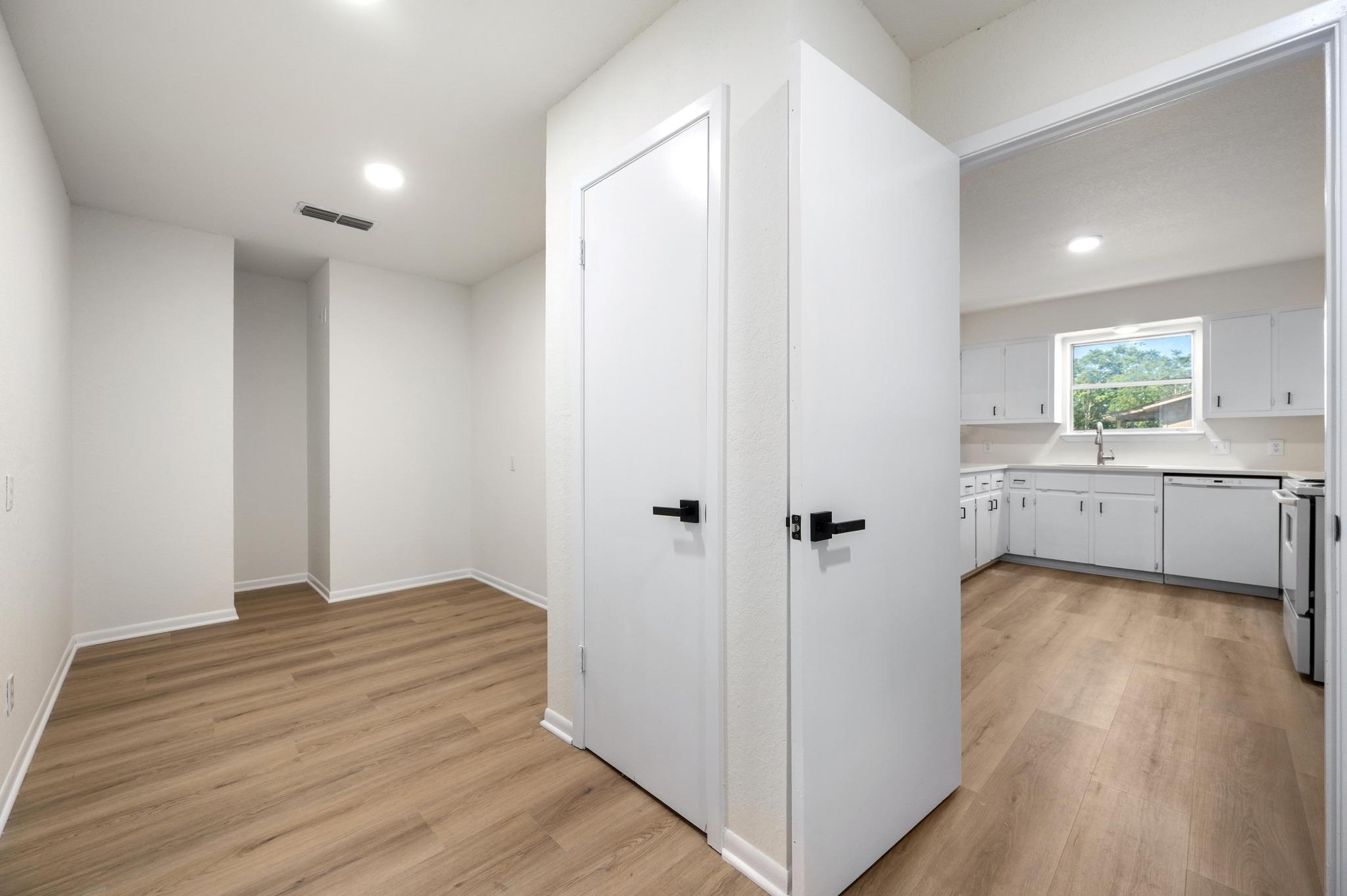 2202 Dawn Dr, Georgetown, TX 78628