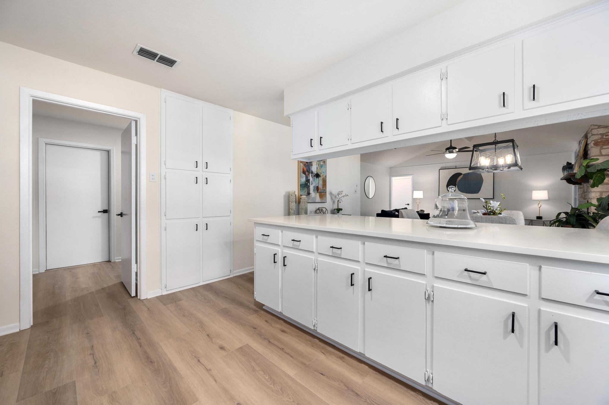 2202 Dawn Dr, Georgetown, TX 78628