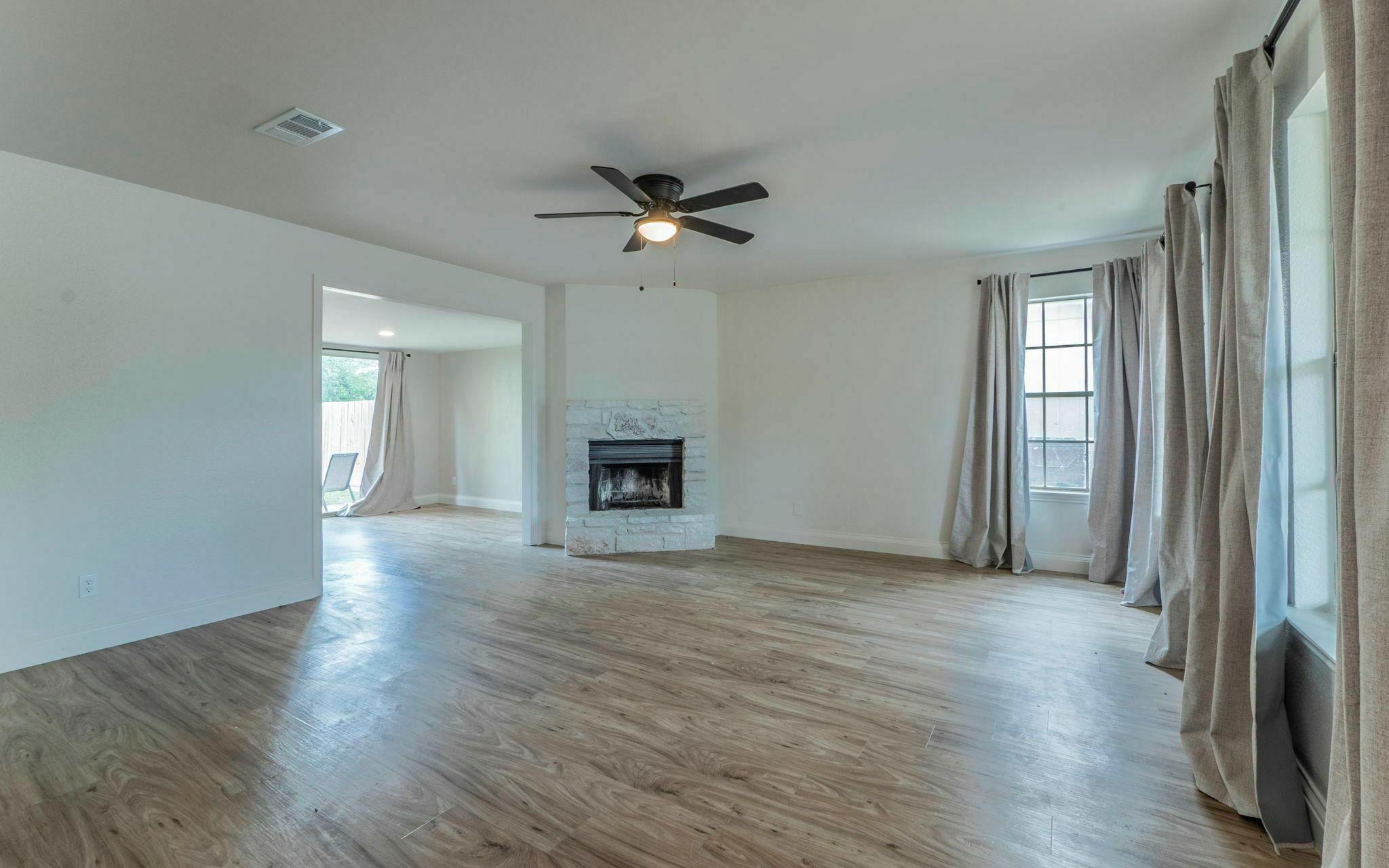 1623 Peachtree Valley Dr, Round Rock, TX 78681