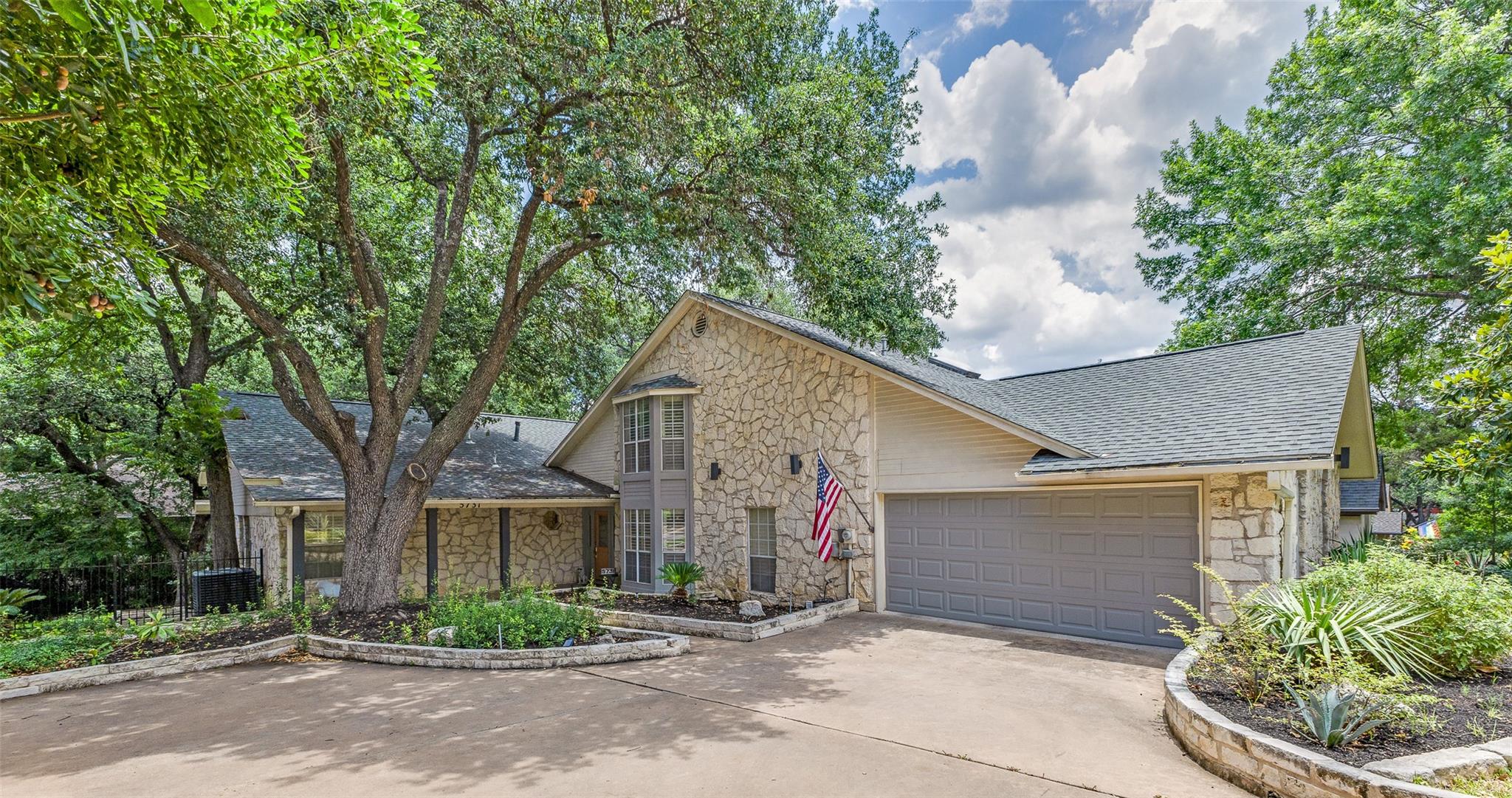5731 Sam Houston Cir, Austin, TX 78731