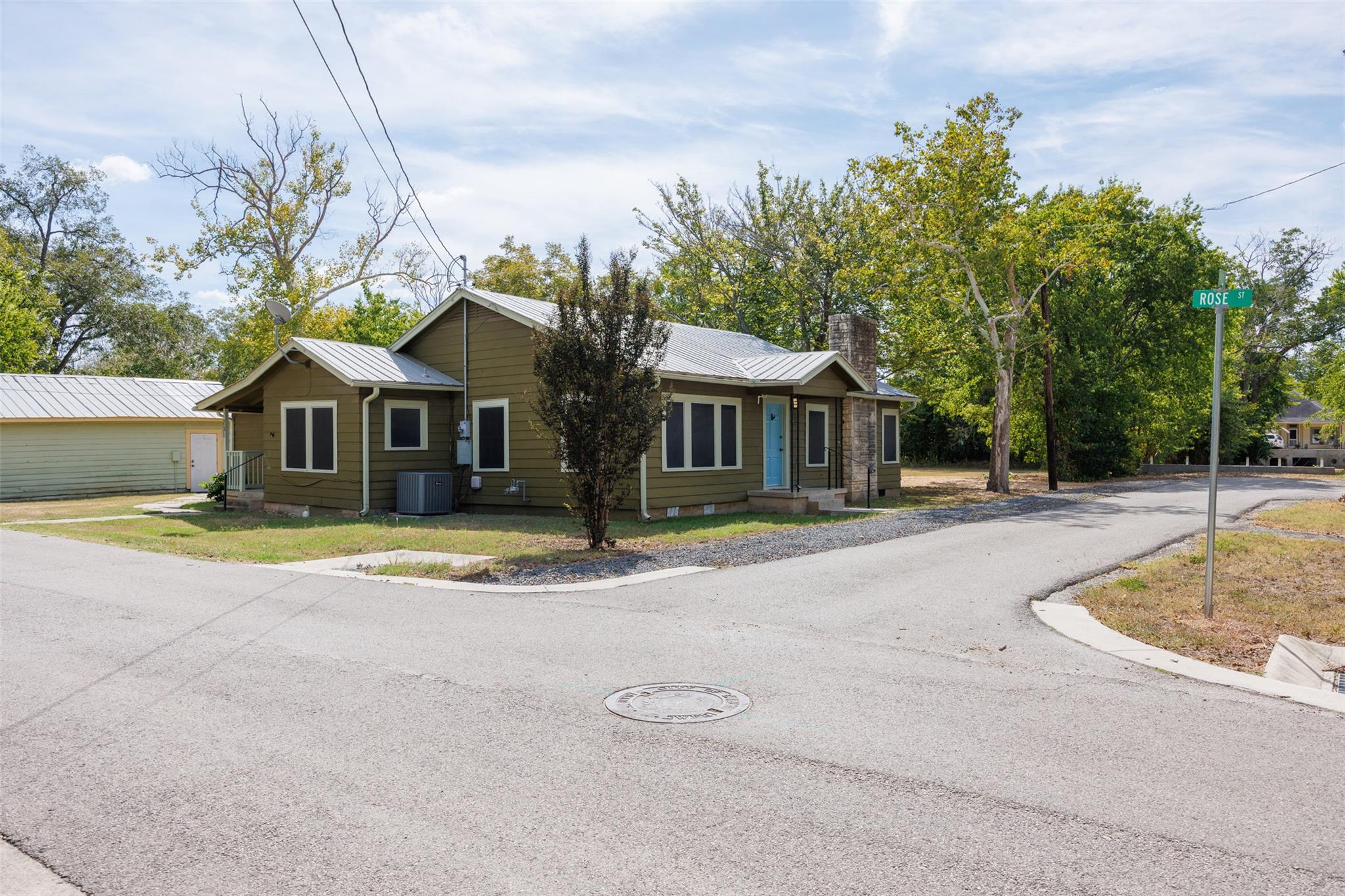 201 Rose St, Buda, TX 78610