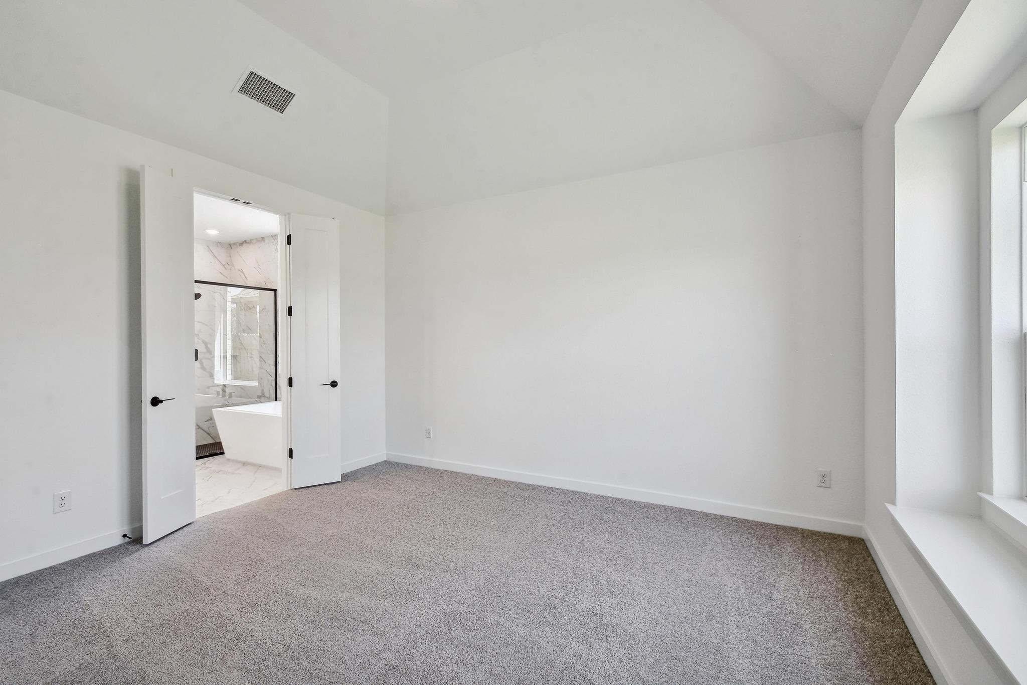 596 Biscayne Bay Bnd, Kyle, TX 78640