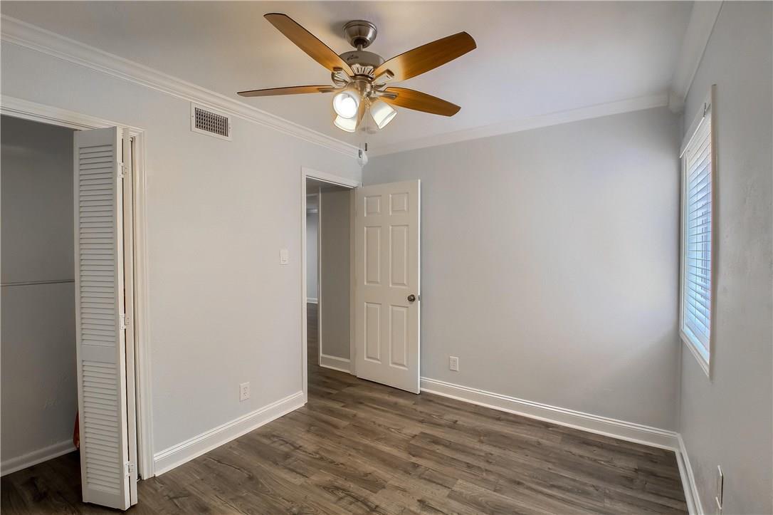1304 Summit St # 107, Austin, TX 78741