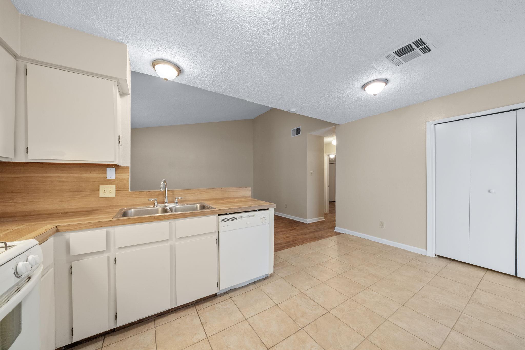 100 Meteor Dr # A, Austin, TX 78745