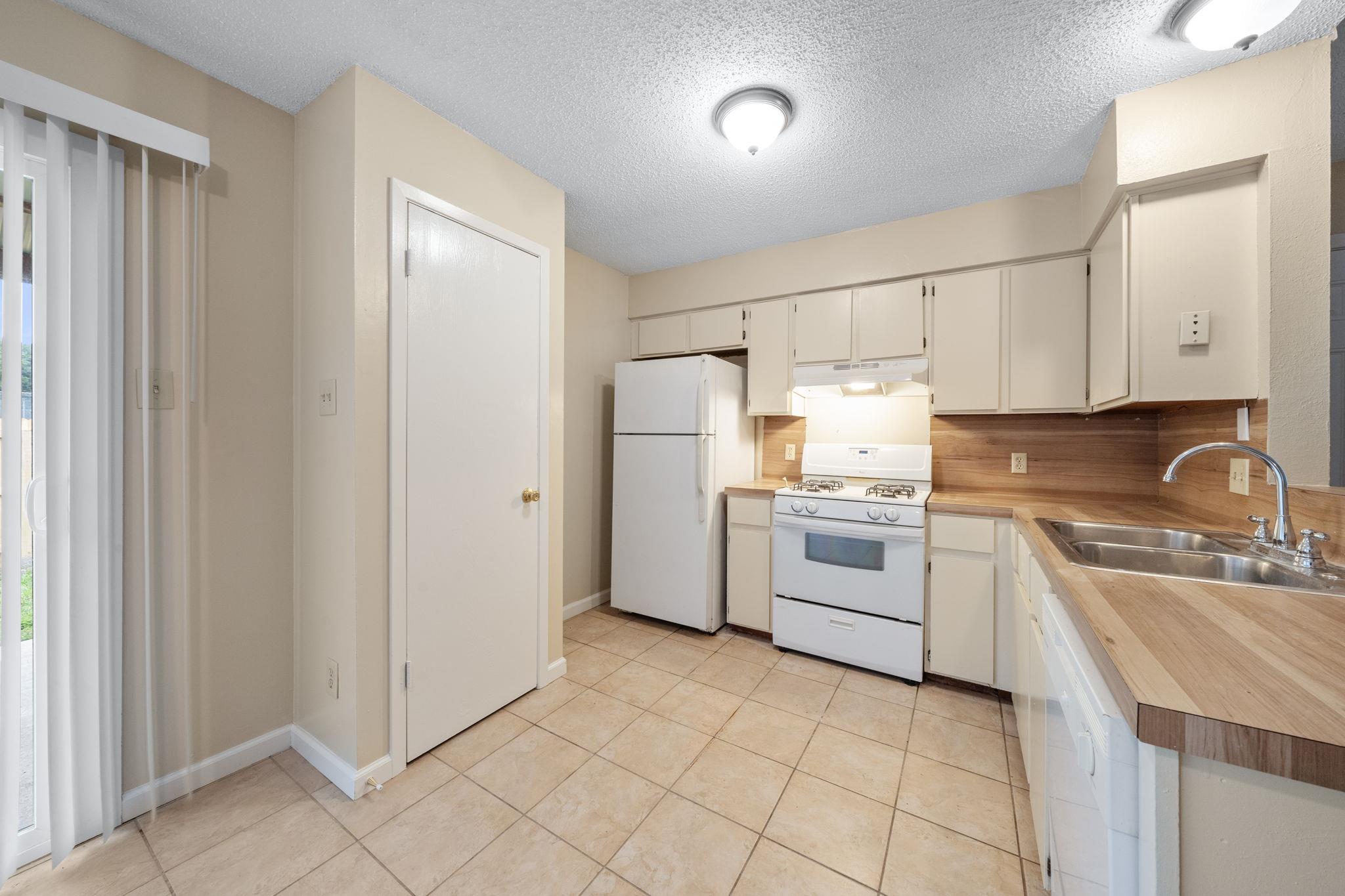 100 Meteor Dr # A, Austin, TX 78745