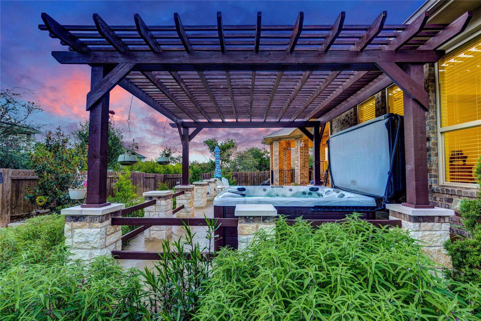 2817 Mossy Springs Dr, Leander, TX 78641