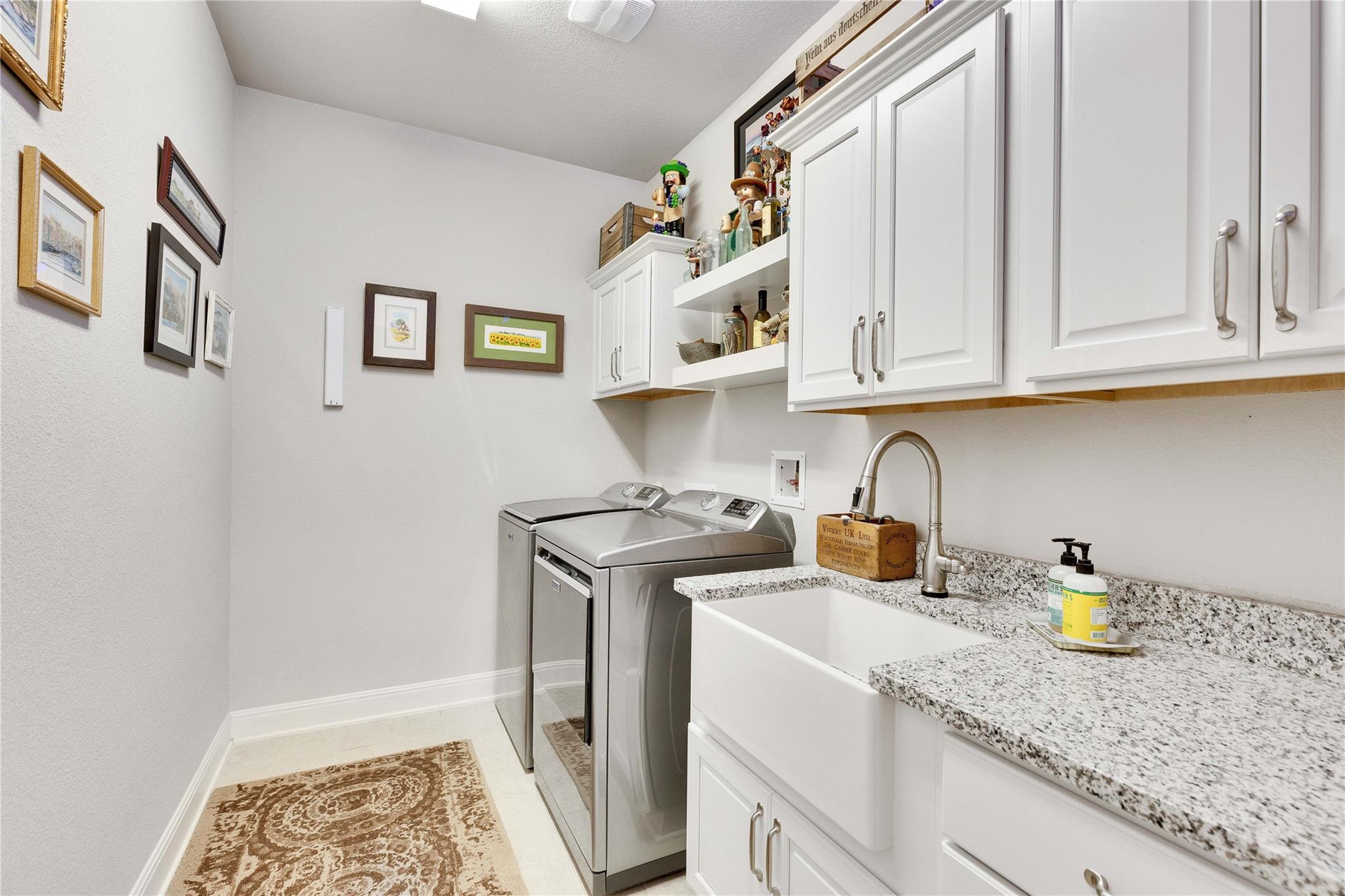 2817 Mossy Springs Dr, Leander, TX 78641