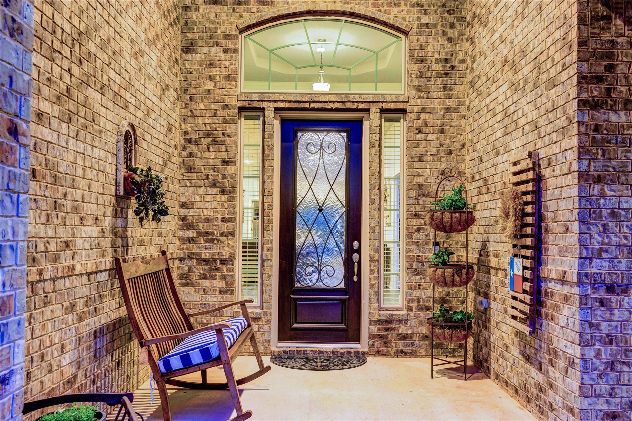2817 Mossy Springs Dr, Leander, TX 78641