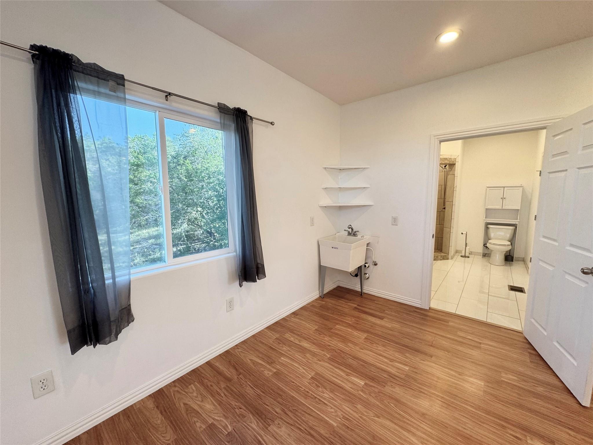 3210 R O Dr, Spicewood, TX 78669