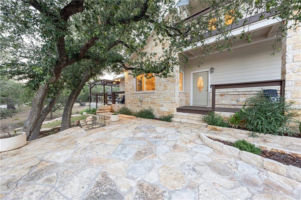 3210 R O Dr, Spicewood, TX 78669