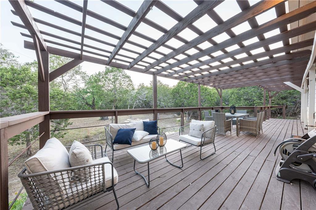 3210 R O Dr, Spicewood, TX 78669