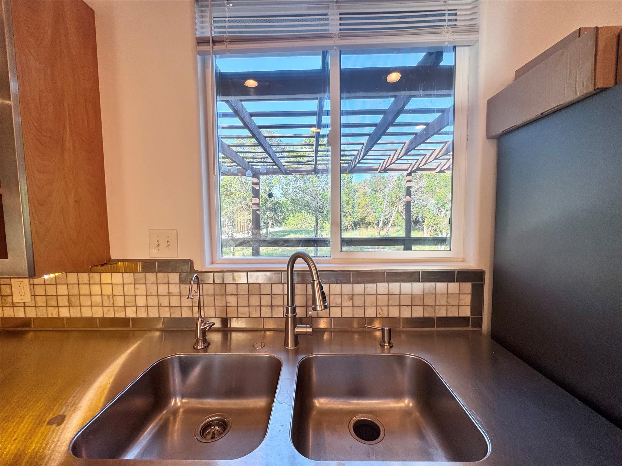 3210 R O Dr, Spicewood, TX 78669