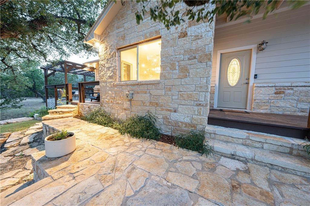 3210 R O Dr, Spicewood, TX 78669