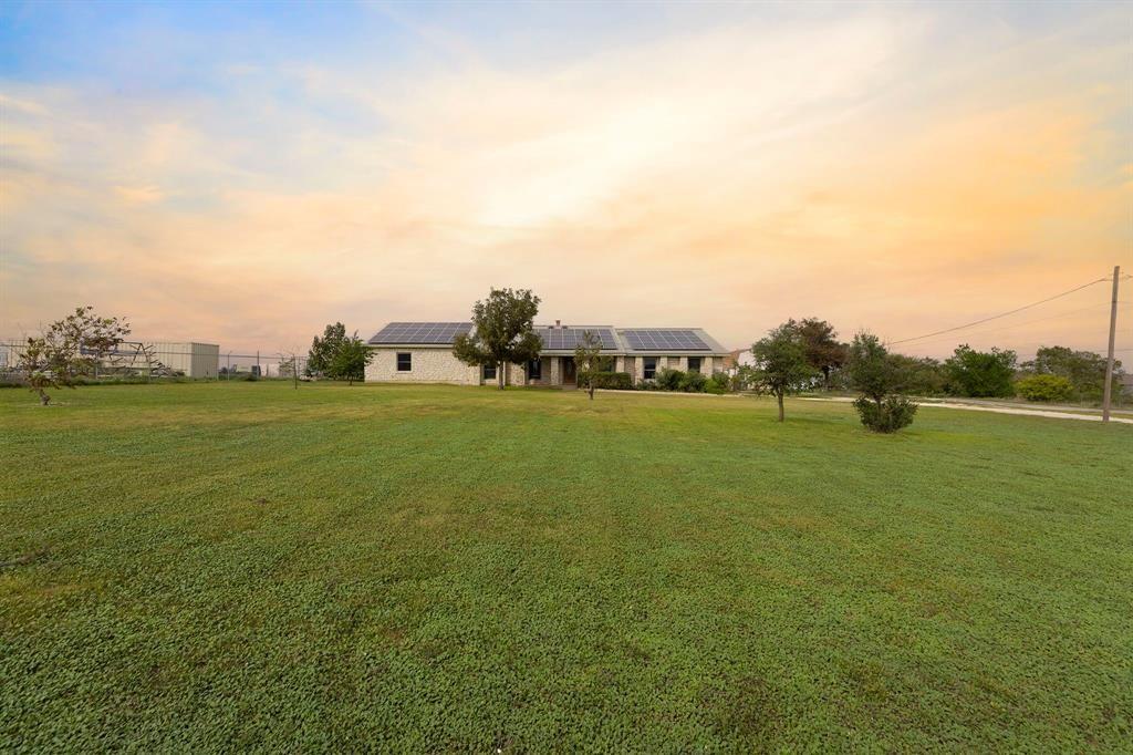 1957 County Road 107, Hutto, TX 78634