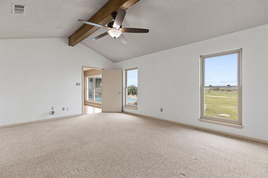 1957 County Road 107, Hutto, TX 78634