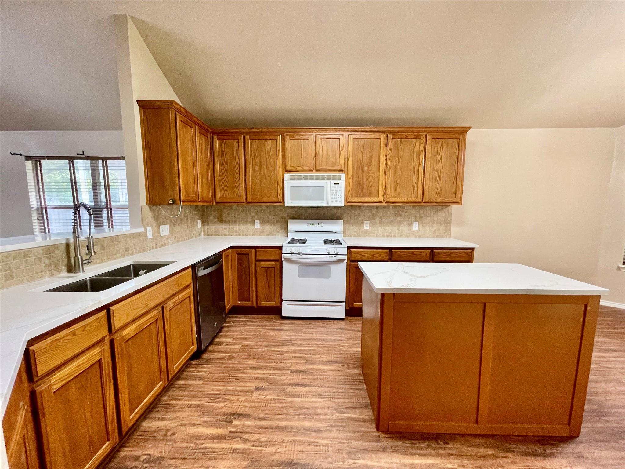 1206 Brighton Bend Ln, Cedar Park, TX 78613