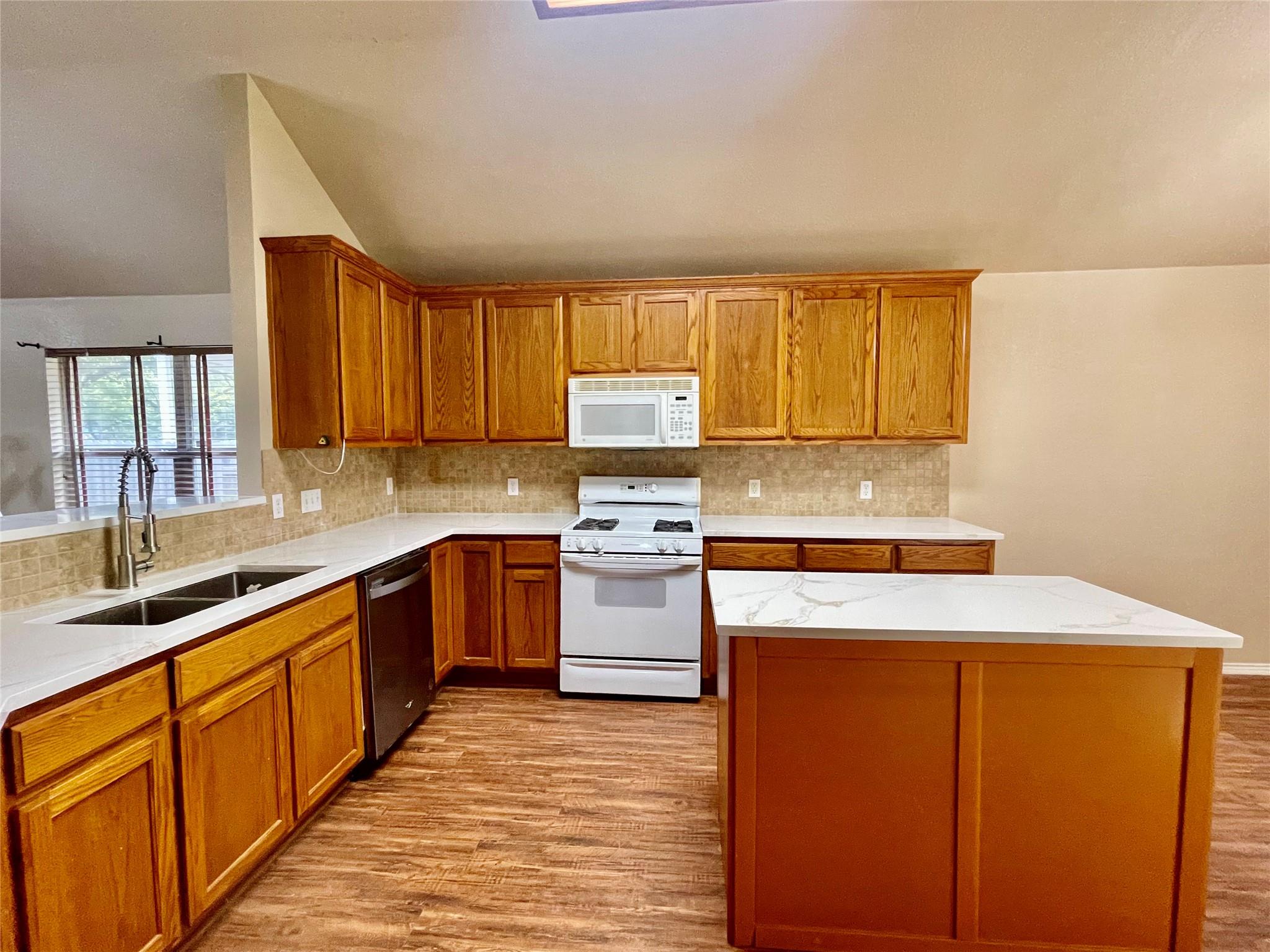1206 Brighton Bend Ln, Cedar Park, TX 78613