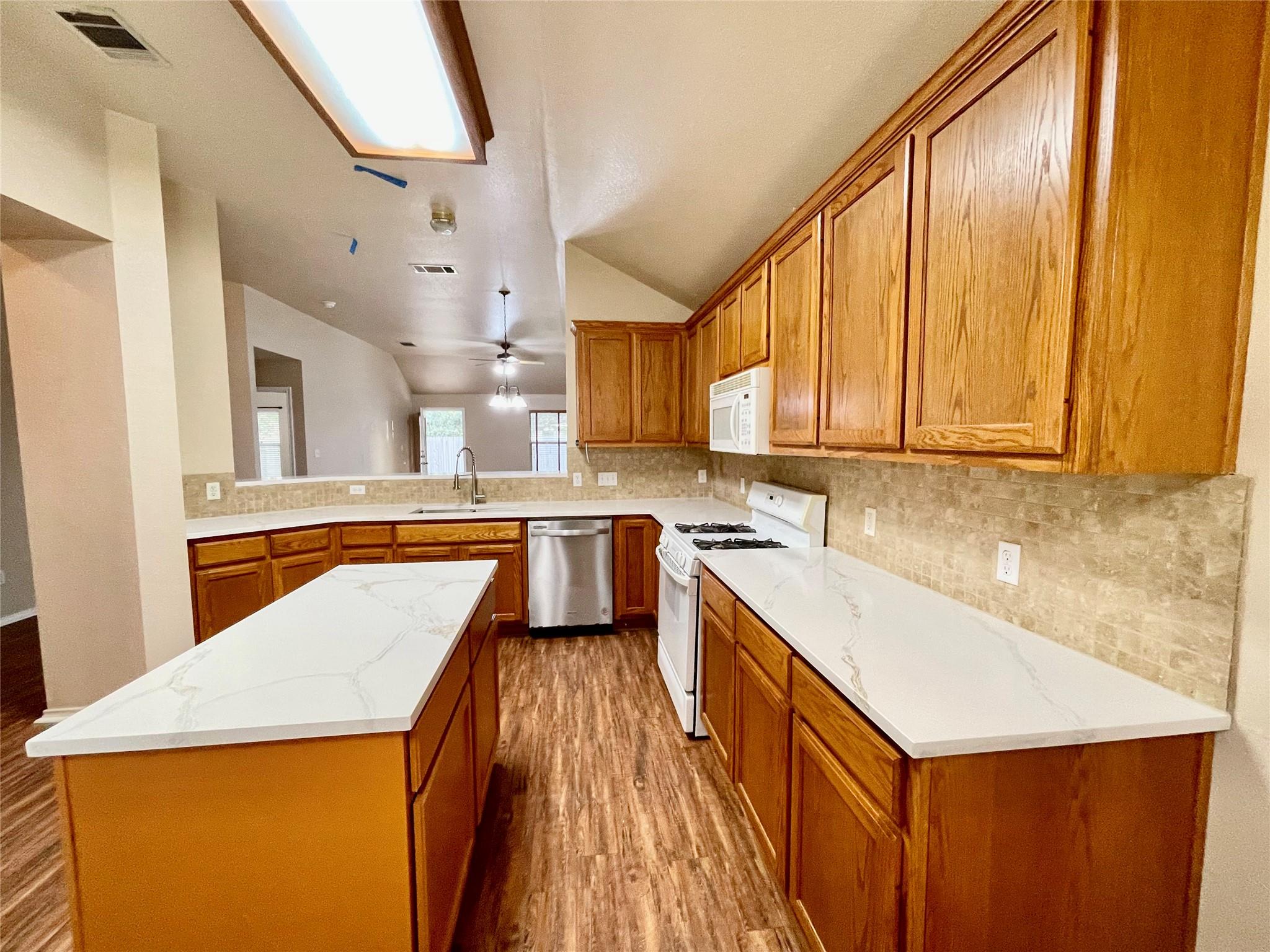 1206 Brighton Bend Ln, Cedar Park, TX 78613