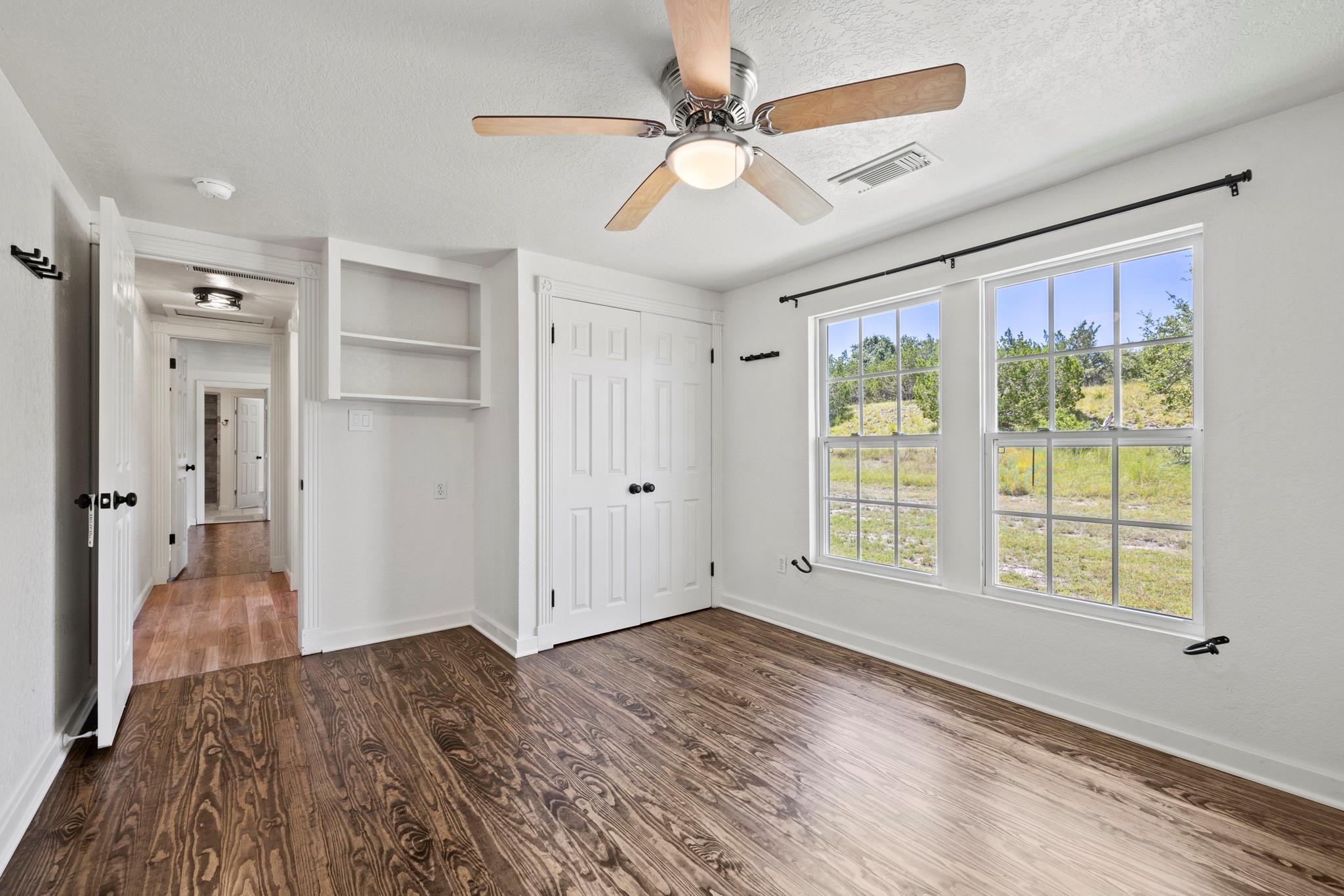 434 Gold Schaefer Rd, Fredericksburg, TX 78624