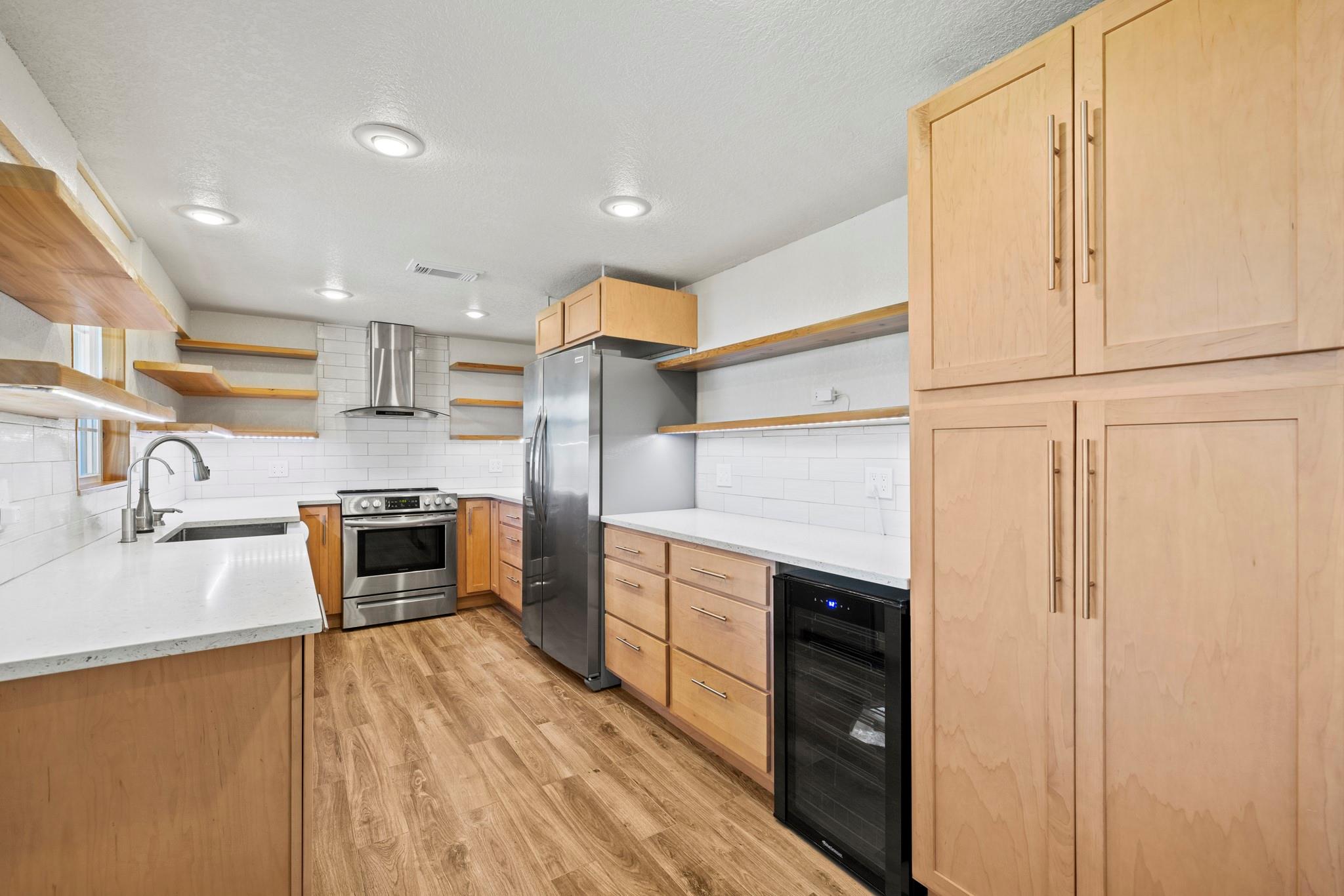 434 Gold Schaefer Rd, Fredericksburg, TX 78624